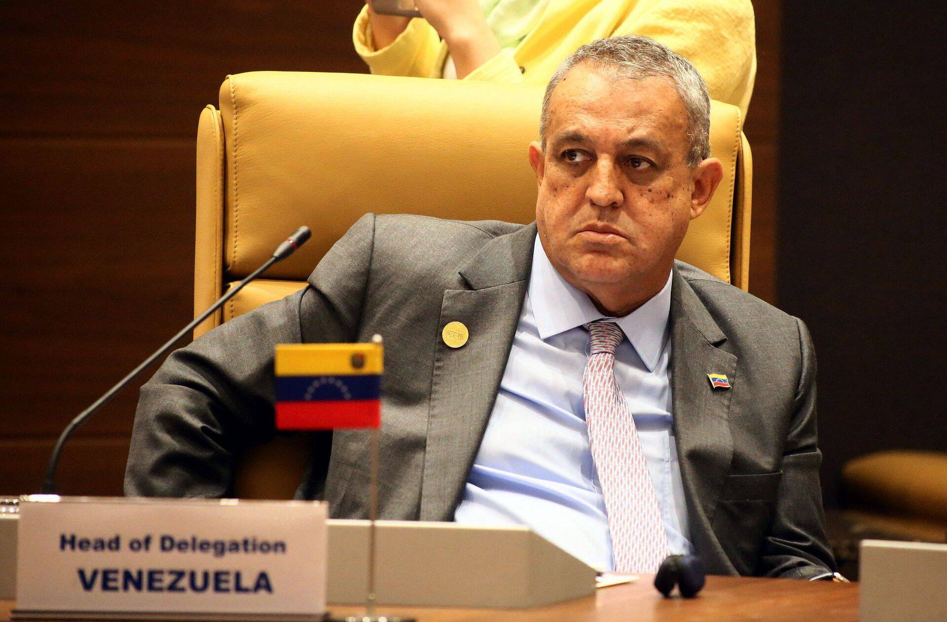 Venezuela ja Alzeeria energiaministrid käisid veel täna Moskvas, et viimasel minutil OPECi rivaaliga kärbet arutada.