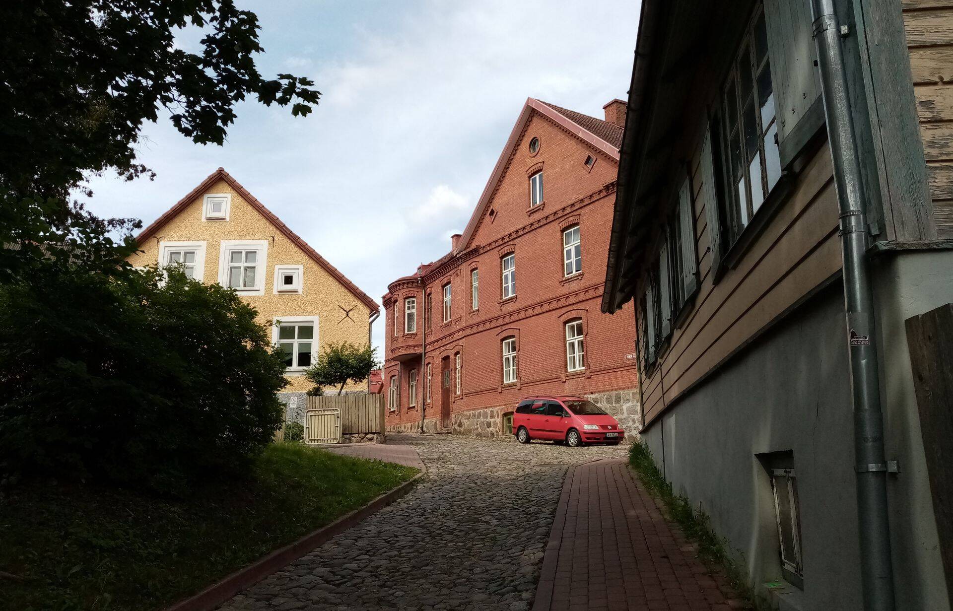 Suurematest linnadest on üürikorterite pakkumiste arv kõige enam langenud Viljandis.