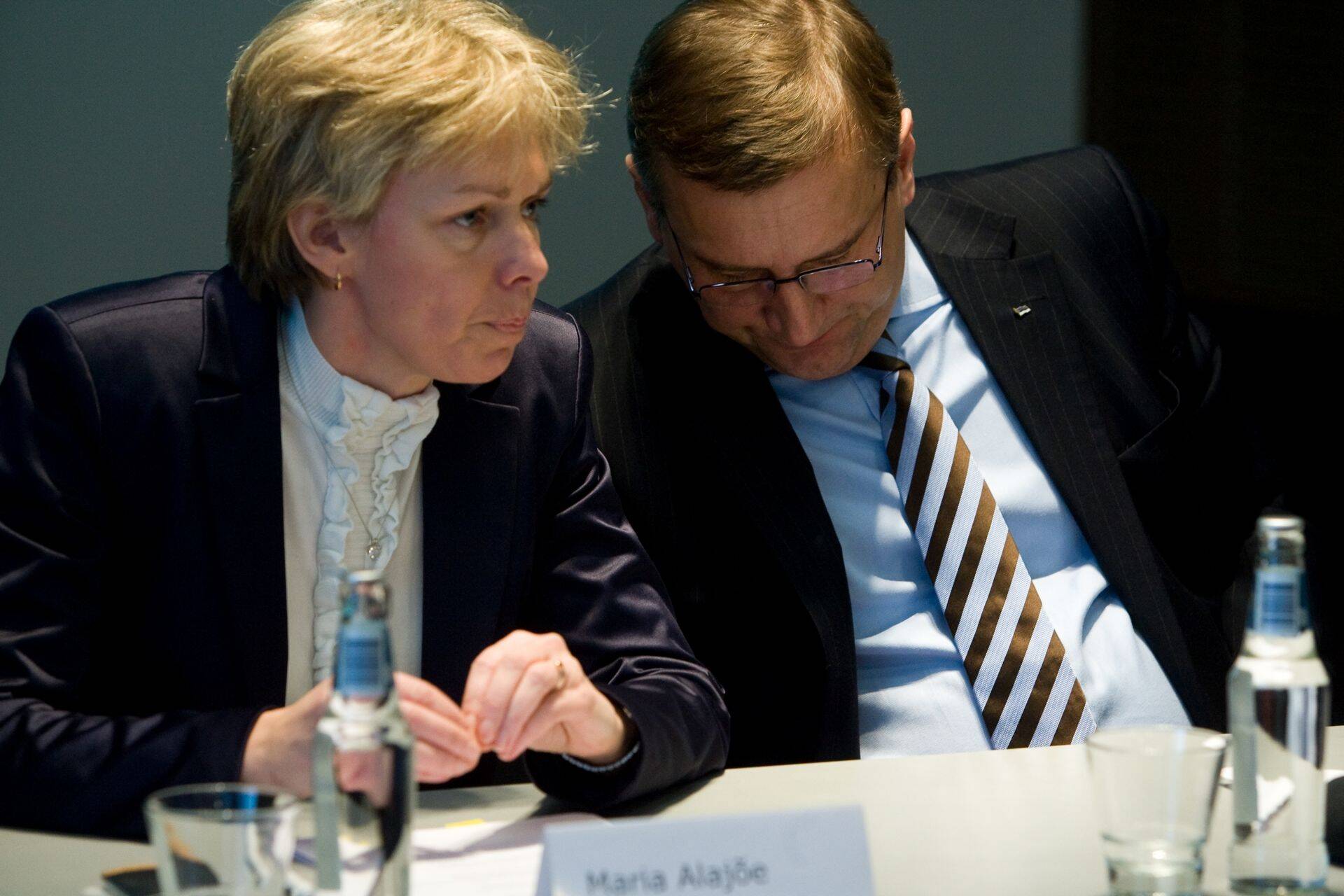 Maria Alajõe oli aastate eest EAS-i juhatuse liige. Pildil koos tollase majandusminister Juhan Partsiga.