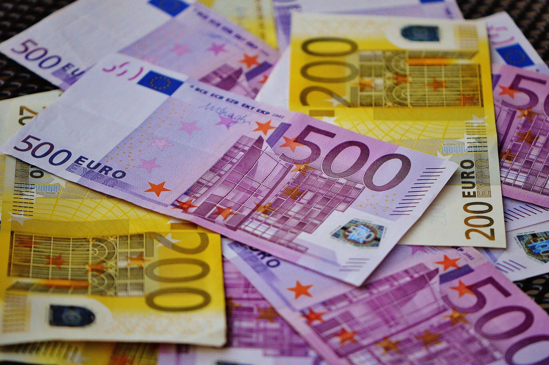 Eesti elamisloaga võõramaalased teenivad siinseis IKT-firmades keskmiselt 3275 eurot kuus.