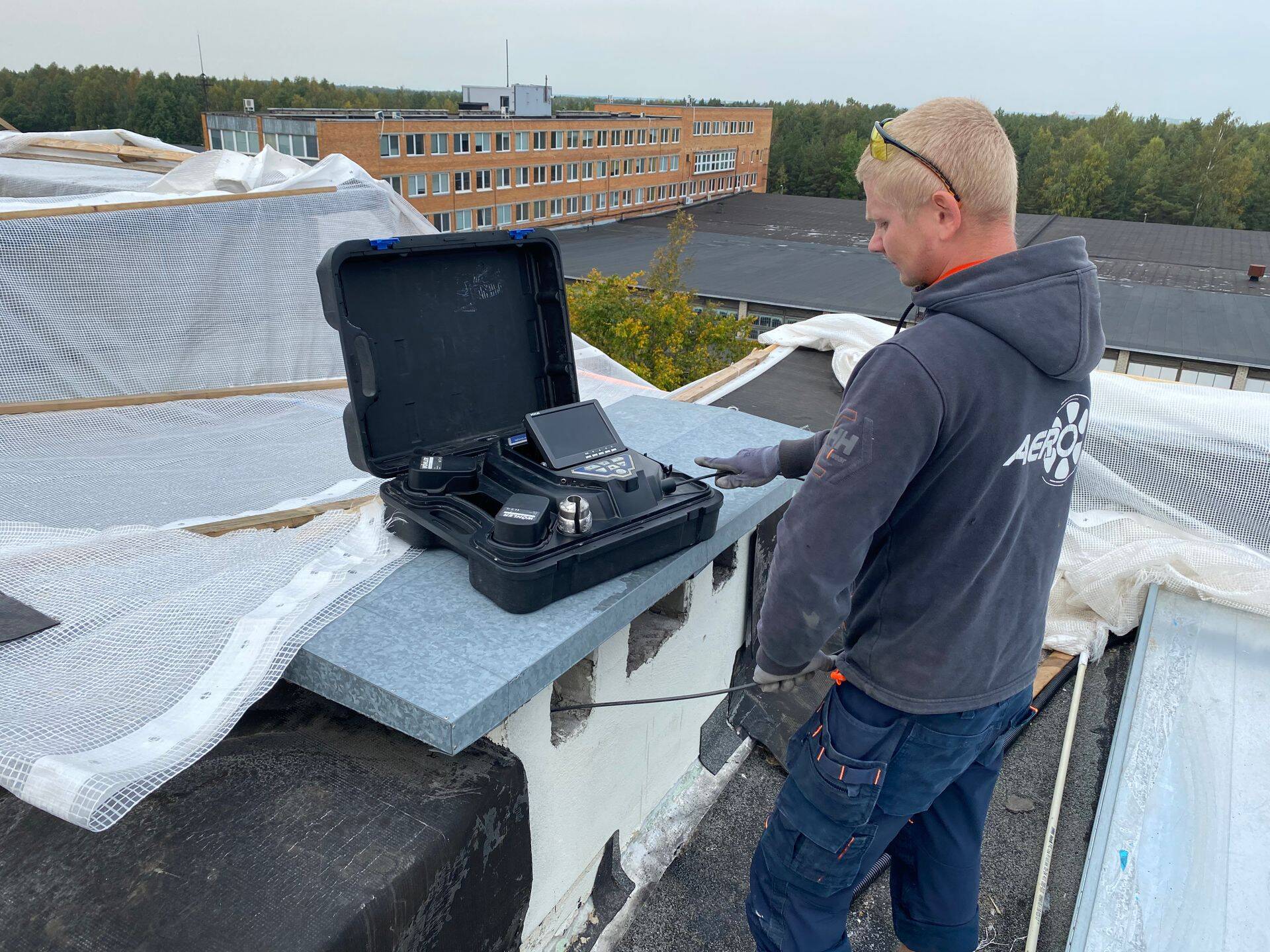 Enne ventilatsiooni renoveerimist, tuleb videouuringuga kontrollida üle vanades korstnates asuvad ventilatsioonikanalid
