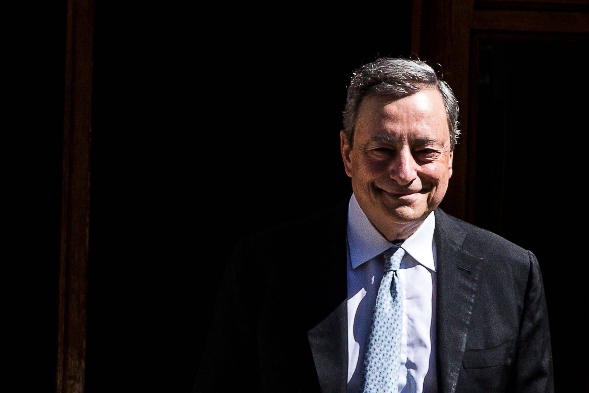 Musta hobusena tuuakse Euroopa konkurentsivõimet hindama poliitikaveteran Mario Draghi
