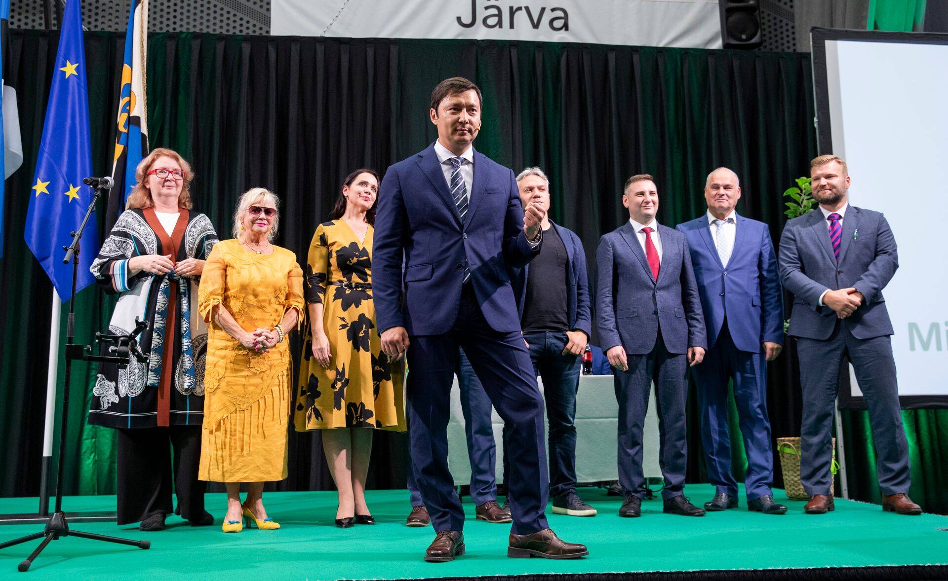 Mihhail Kõlvartil tuleb nüüd Keskerakonna leere lepitama asuda.