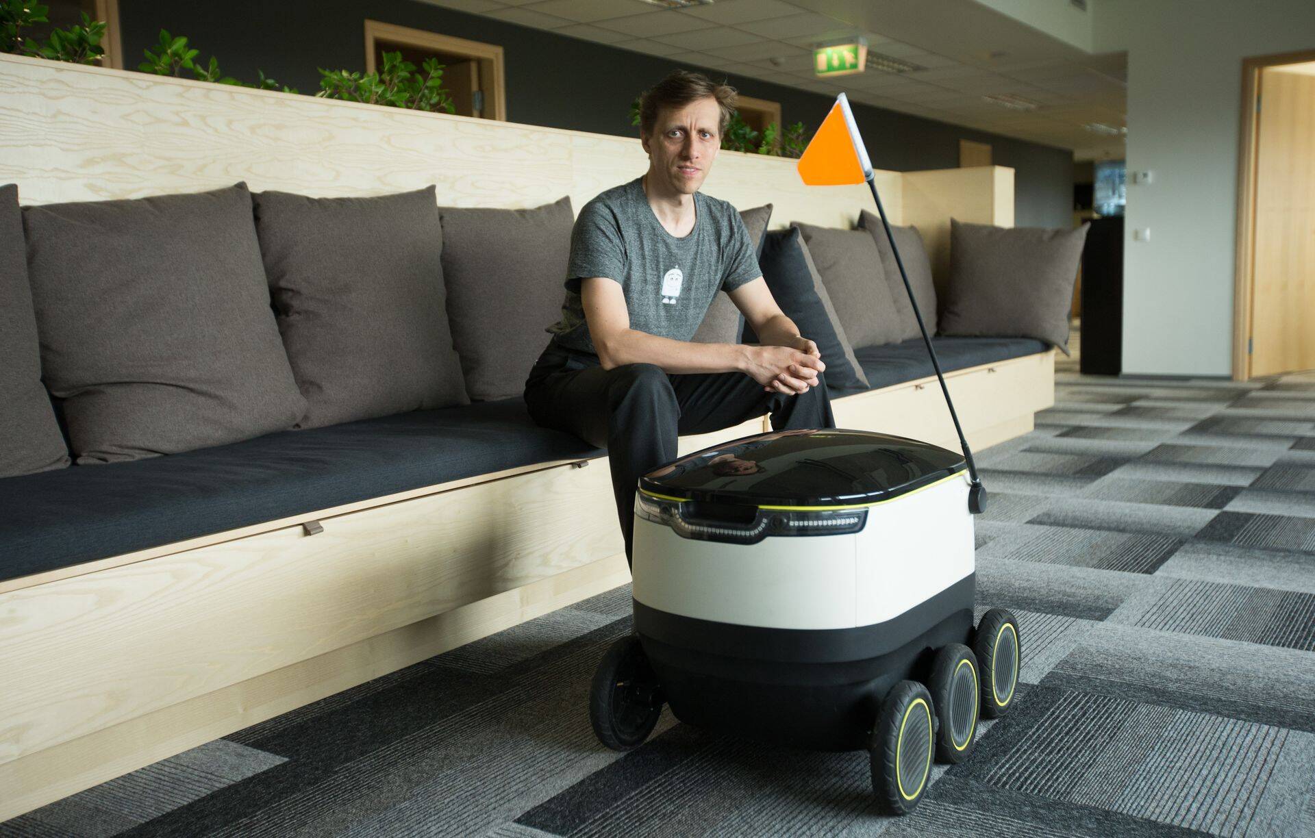 Nii Skype'i kui ka Starshipi asutaja Ahti Heinla rääkis tänases hommikuprogrammis, et pakirobotite turule toomine on olnud märkimisväärselt keerulisem kui Skype'i tegemine.