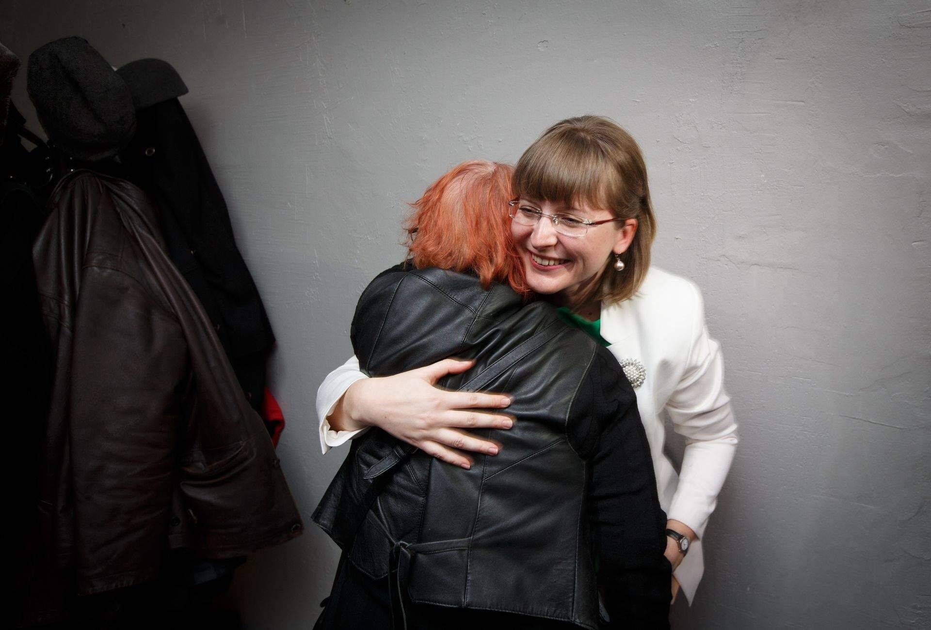 Vabaerakonna kampaaniajuht Külliki Kübarsepp erakonna valimispeol.