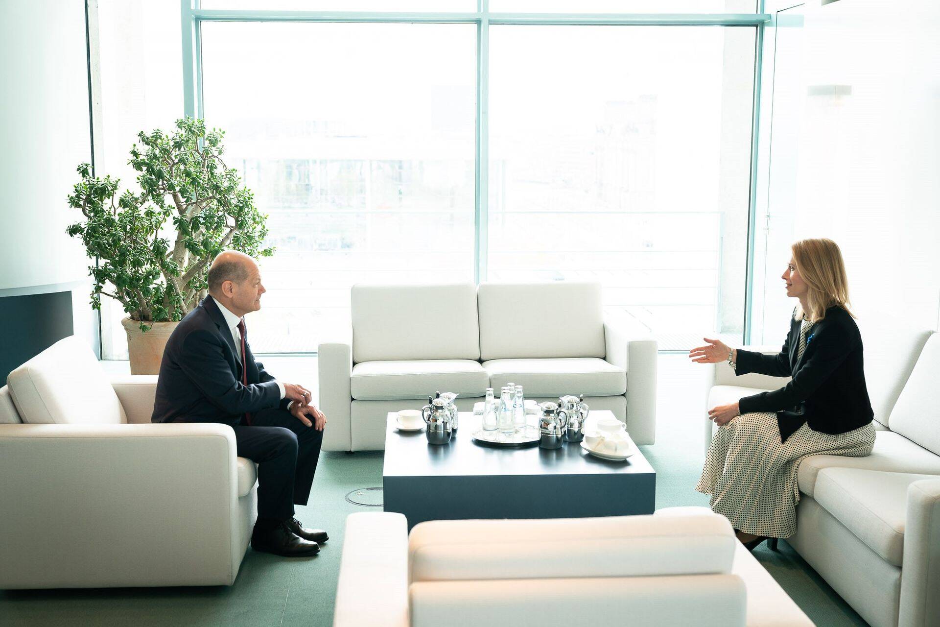 Eesti peaminister Kaja Kallas ja Saksamaa liidukantsler Olaf Scholz.
