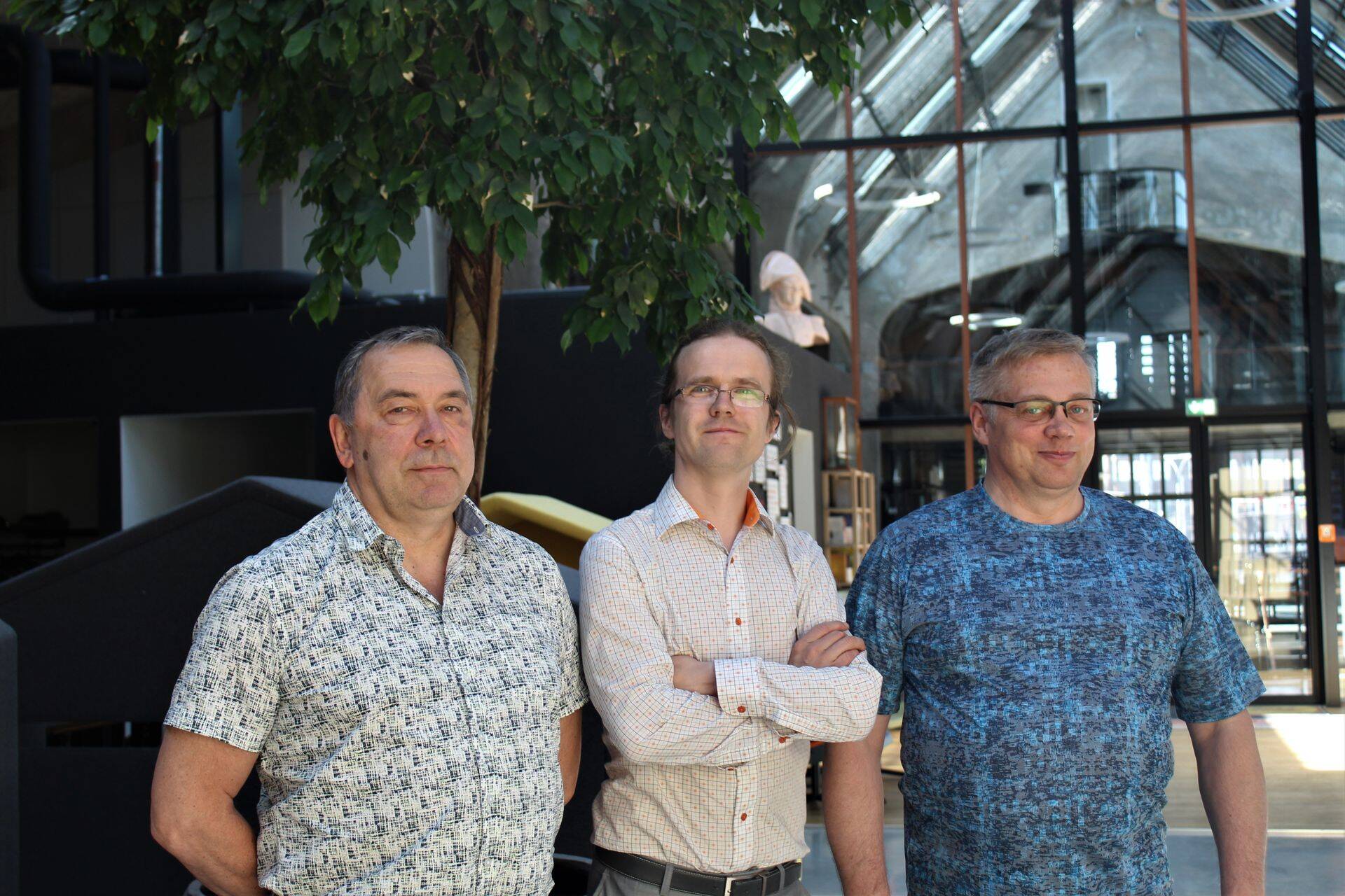 Saatekülalised ja haldusfirmade esindajad Heikki Lind, Kaarel Koger ja Sulev Jaanus.