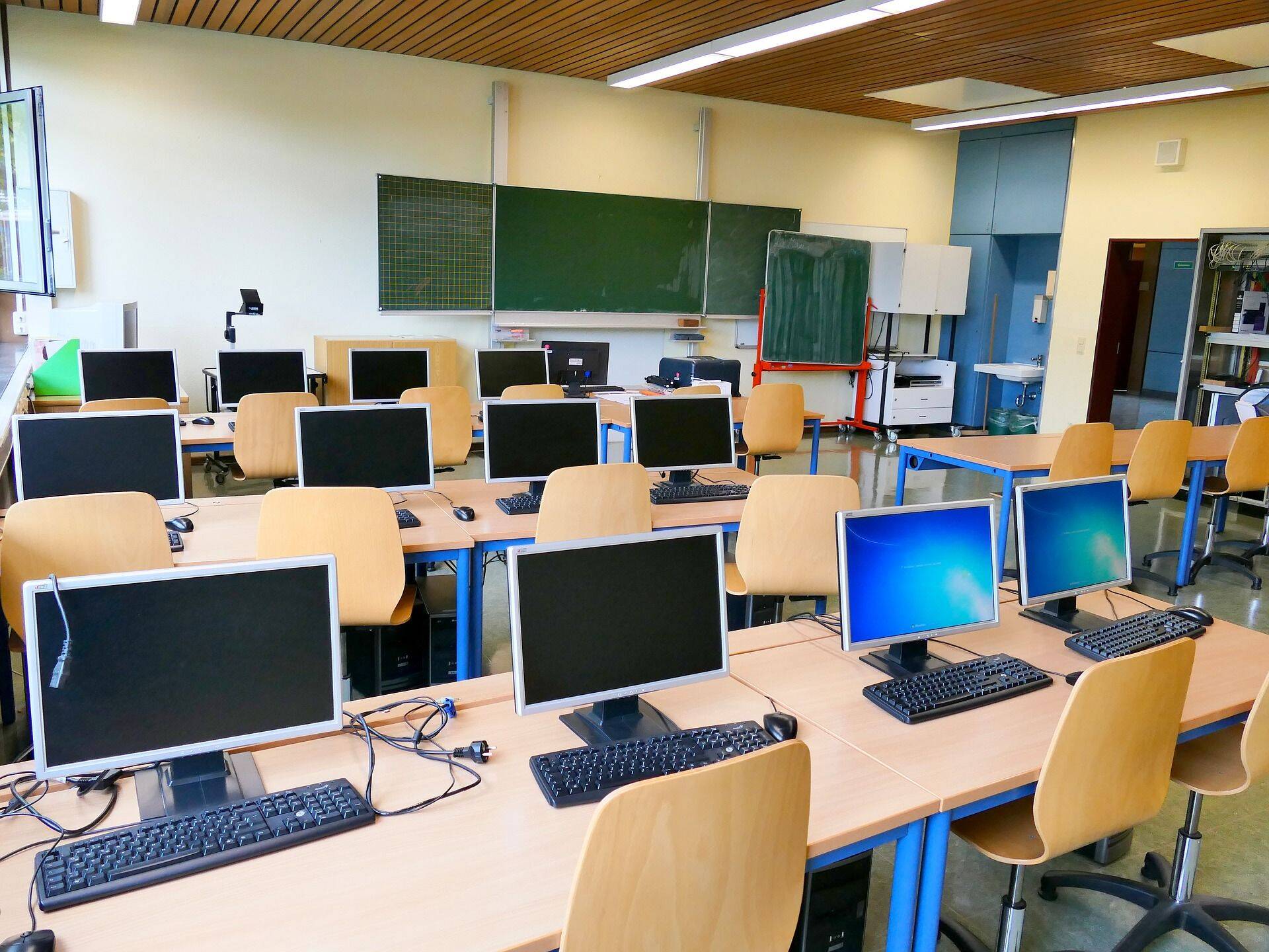 Magistriõppe avamine TLÜs on seotud kasvava vajadusega suure hulga informaatikaõpetajate järele.