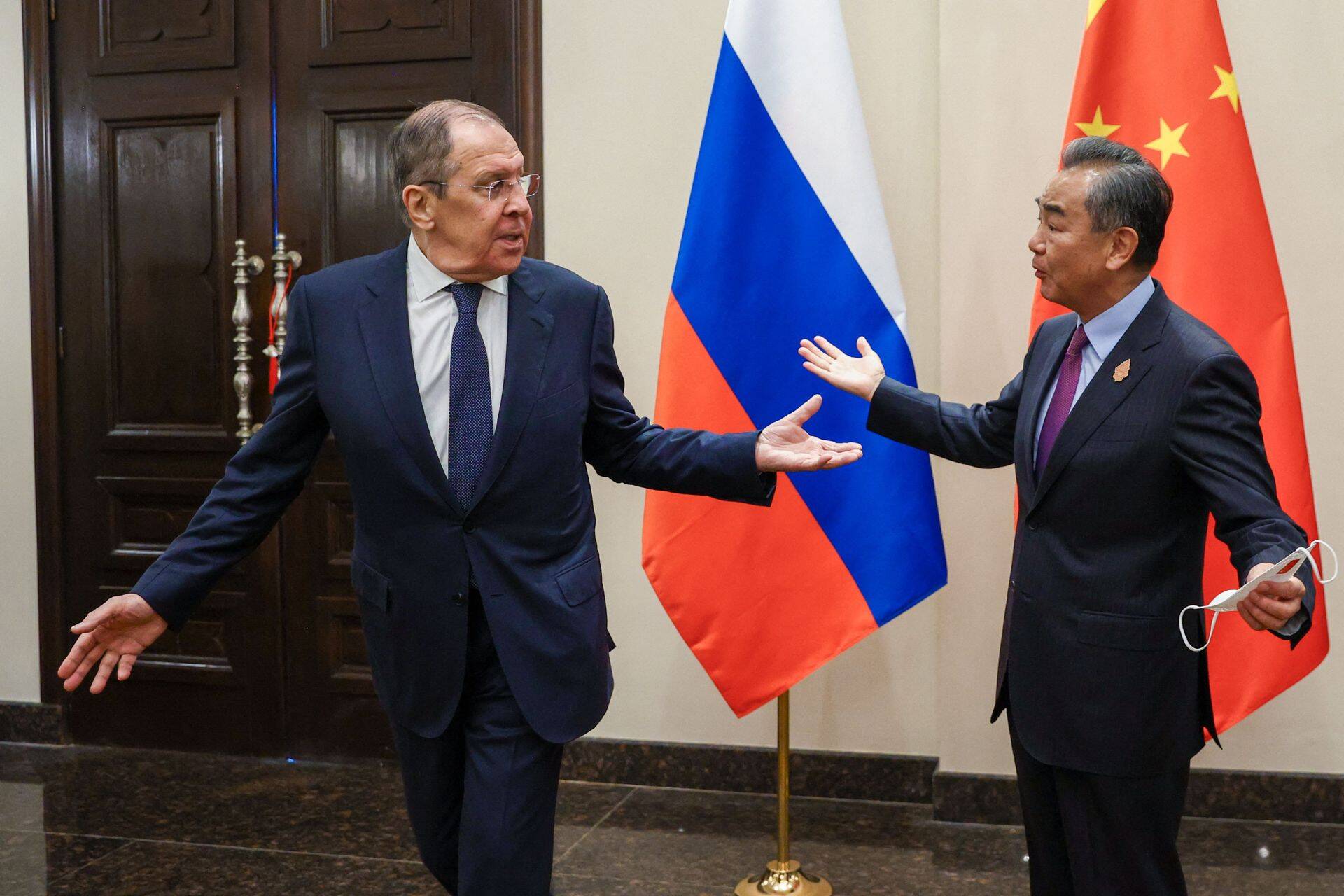 Venemaa välisminister Sergei Lavrov ja Hiina kolleeg Wang Yi.