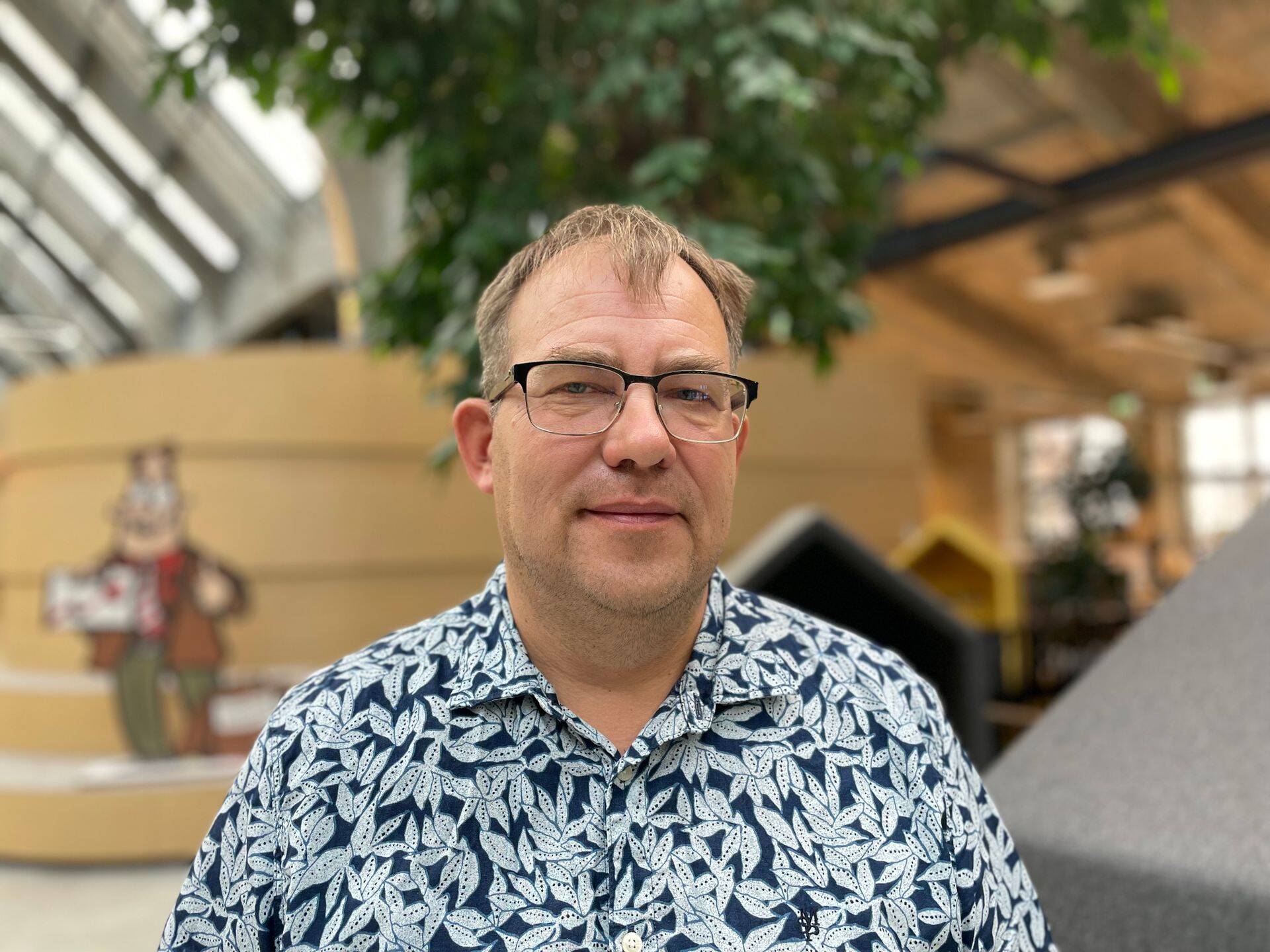 Hariduselt loomaarstist Tarvo Alvet juhib koos naise Merjega lillekasvatus ja -müügi äri Tootsi Aiandit.