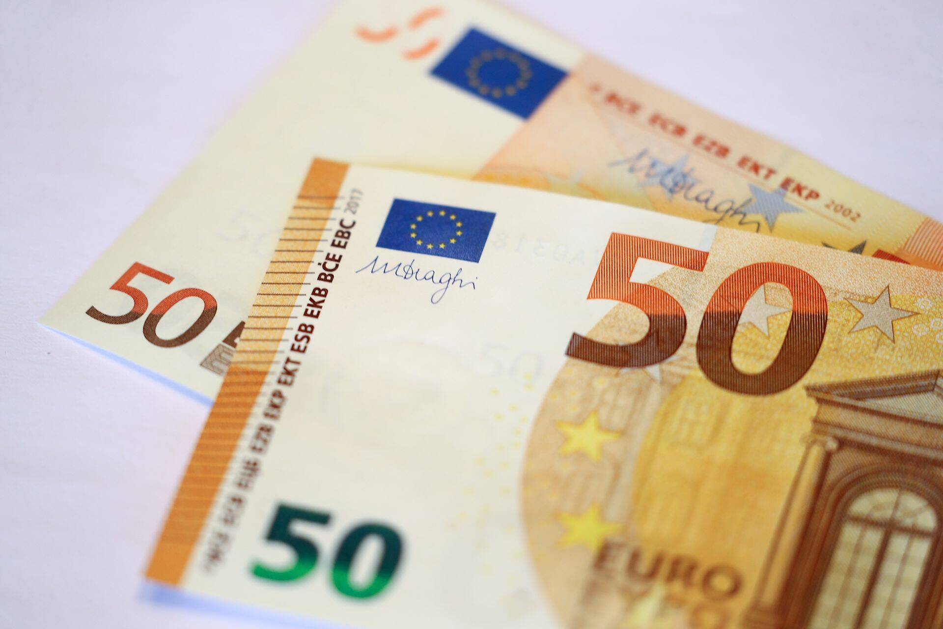 FILE PHOTO: The signature of the President of the European Central Bank, Mario Draghi on the new 50 euro banknote, Frankfurt, Germany, March 16, 2017. REUTERS/Kai Pfaffenbach/File Photo
