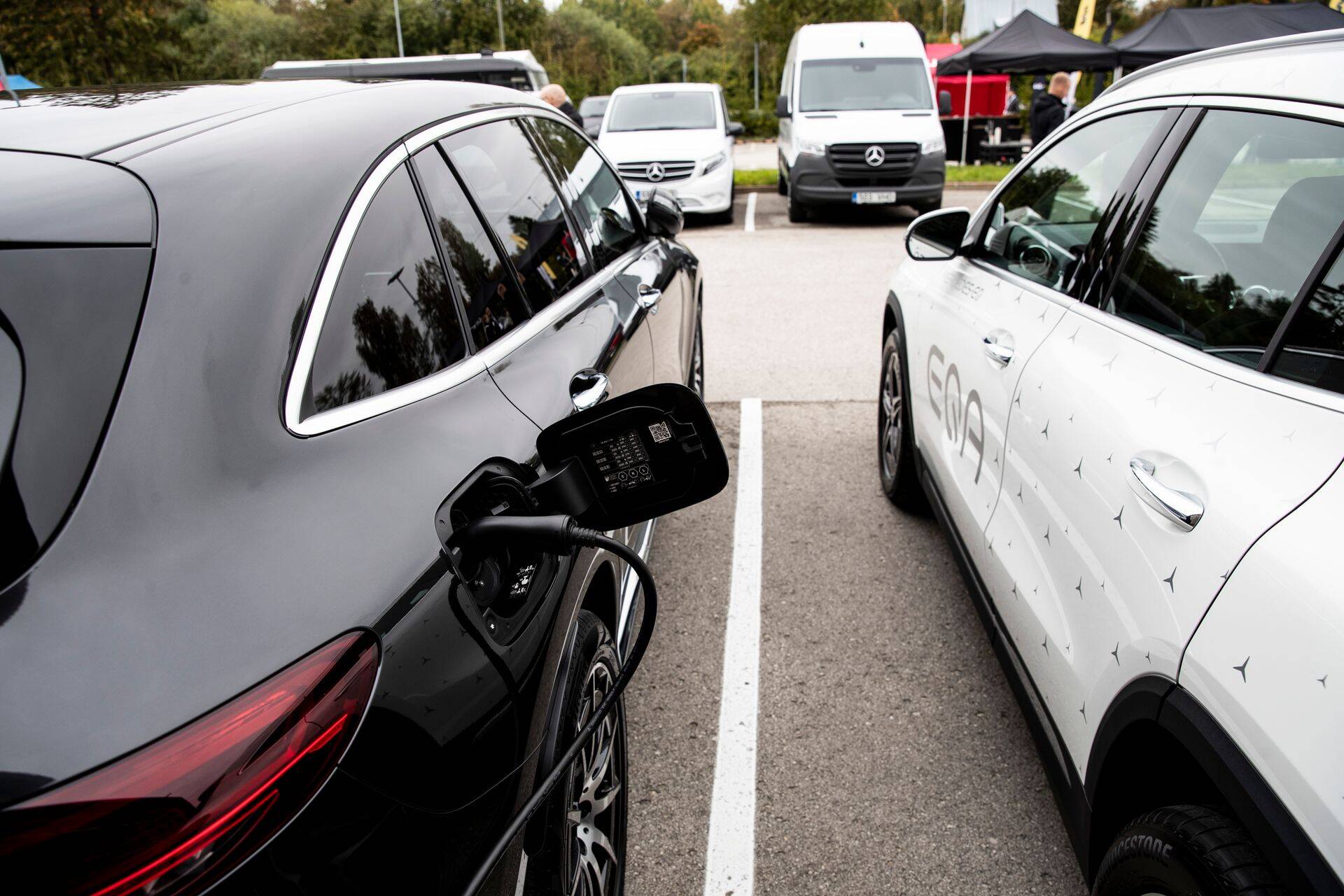 Leedukad on elektriautode suhtes kõige postiivsemalt meelestatud, lätlased aga kõige vähem.