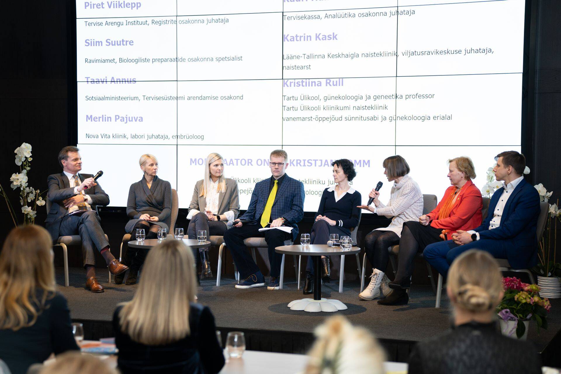 Fotol: Diskussiooni paneel EVES Kevadseminaril 31.03.2023.
