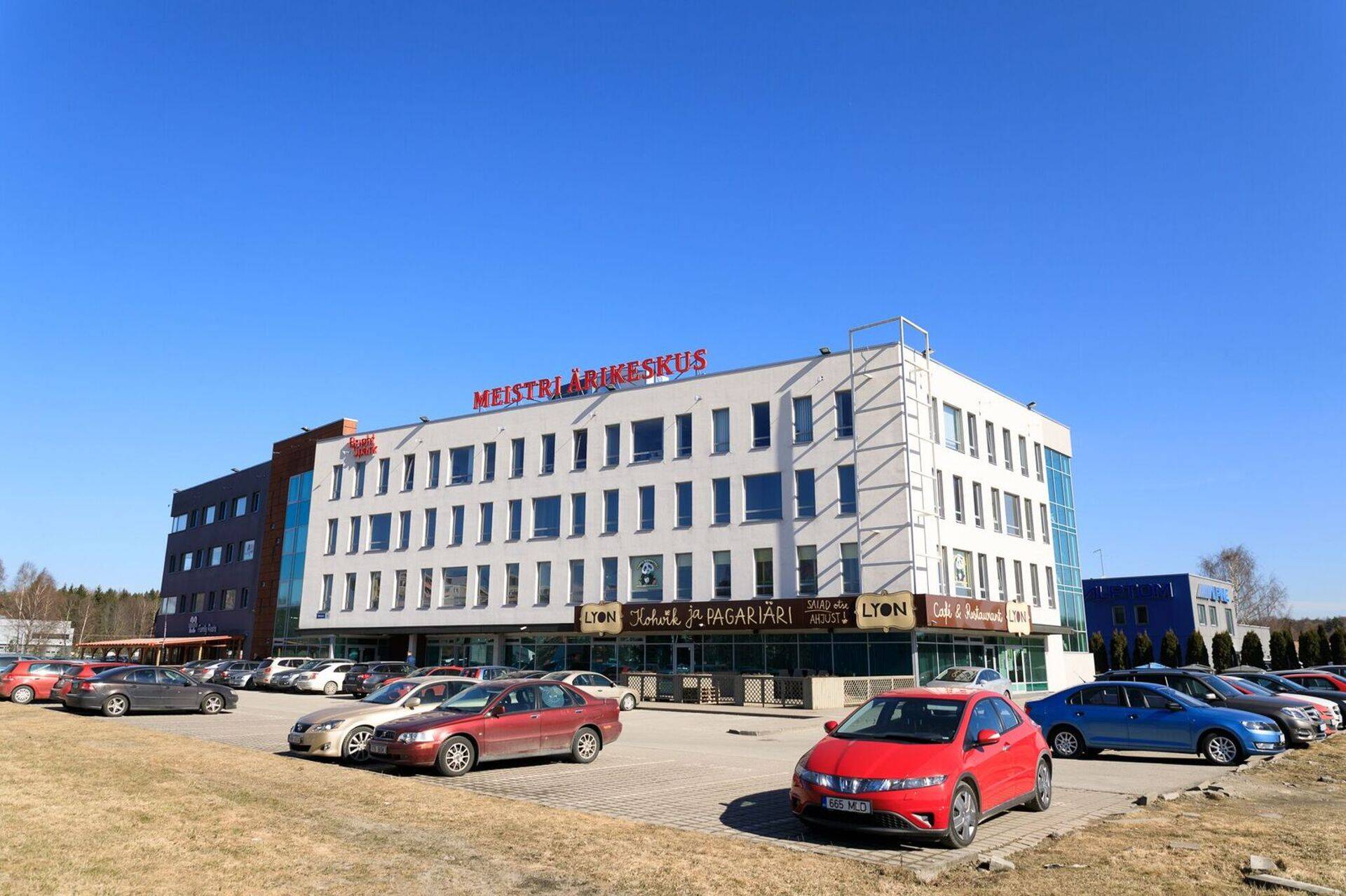 Meistri tänava büroomaja