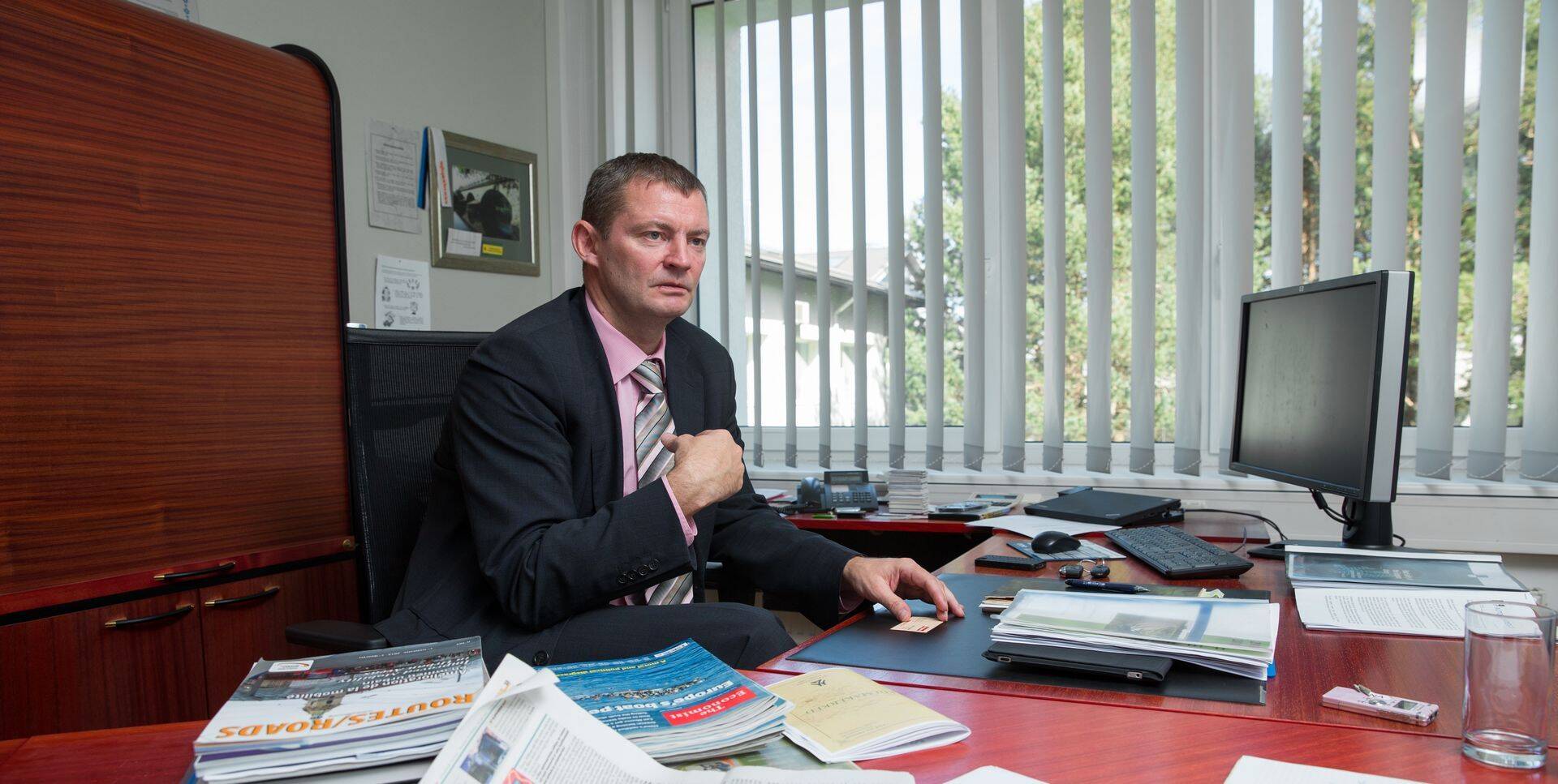 Starmani juhatuse esimees Aivo Adamson vaatab Leedus ringi.