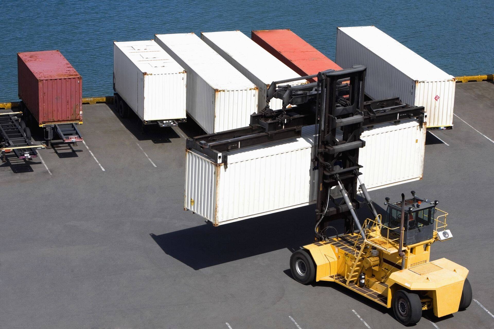 Mitteresidendist juriidilise isiku püsiva tegevuskoha jaoks Eestisse toodud vara deklareerimine alates 2019