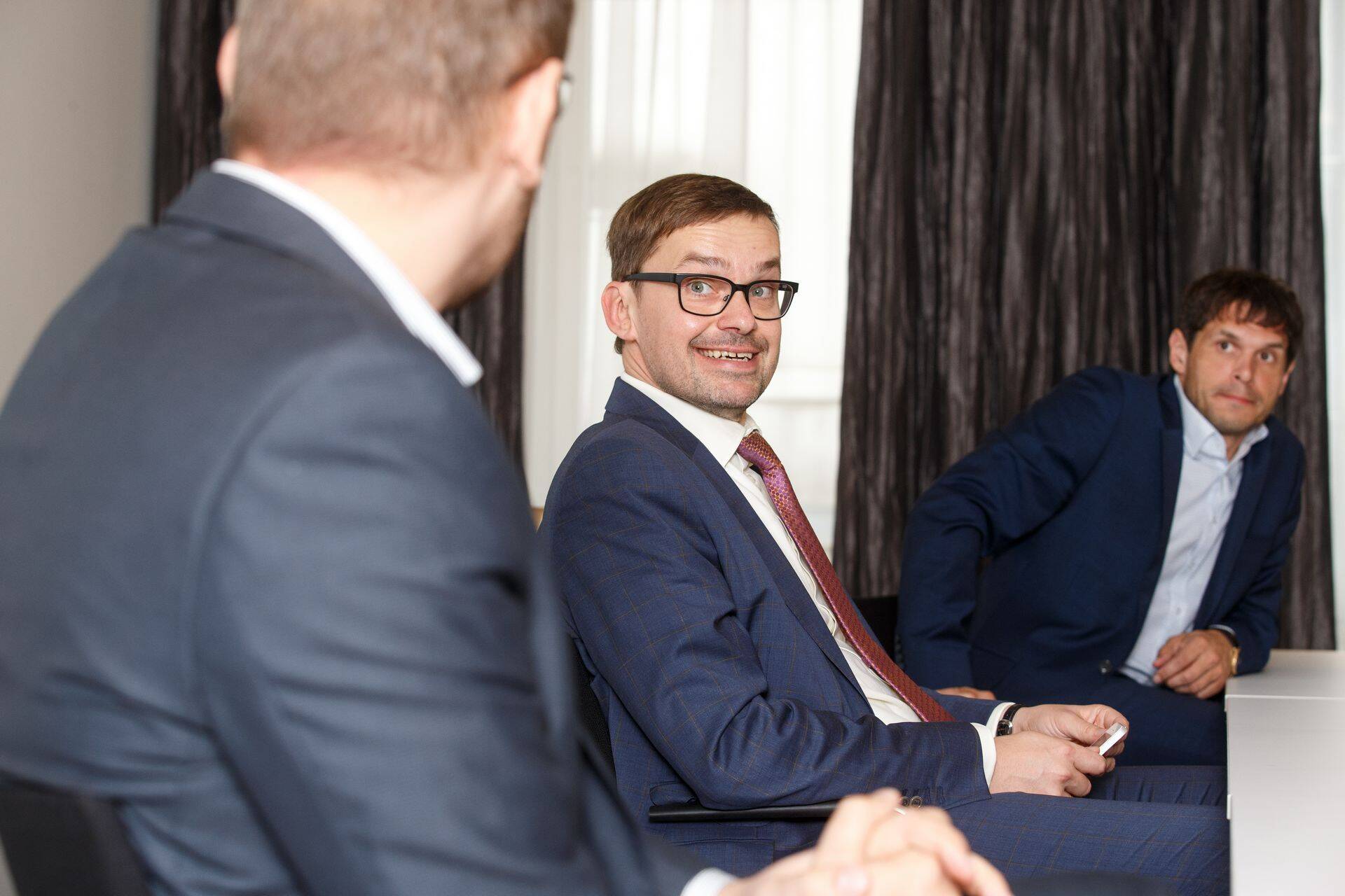Efteni fondijuht Viljar Arakas ning investeeringute juht Tõnu Uustalu (paremal).