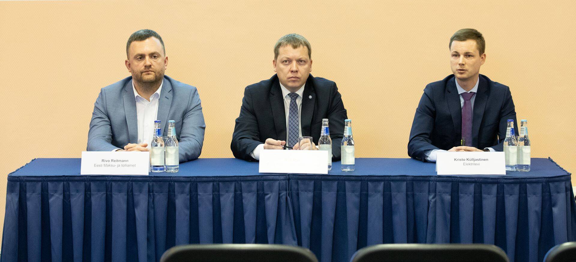 Ümbrikupalkade küsitluse tutvustamine kaubandus-tööstuskojas.