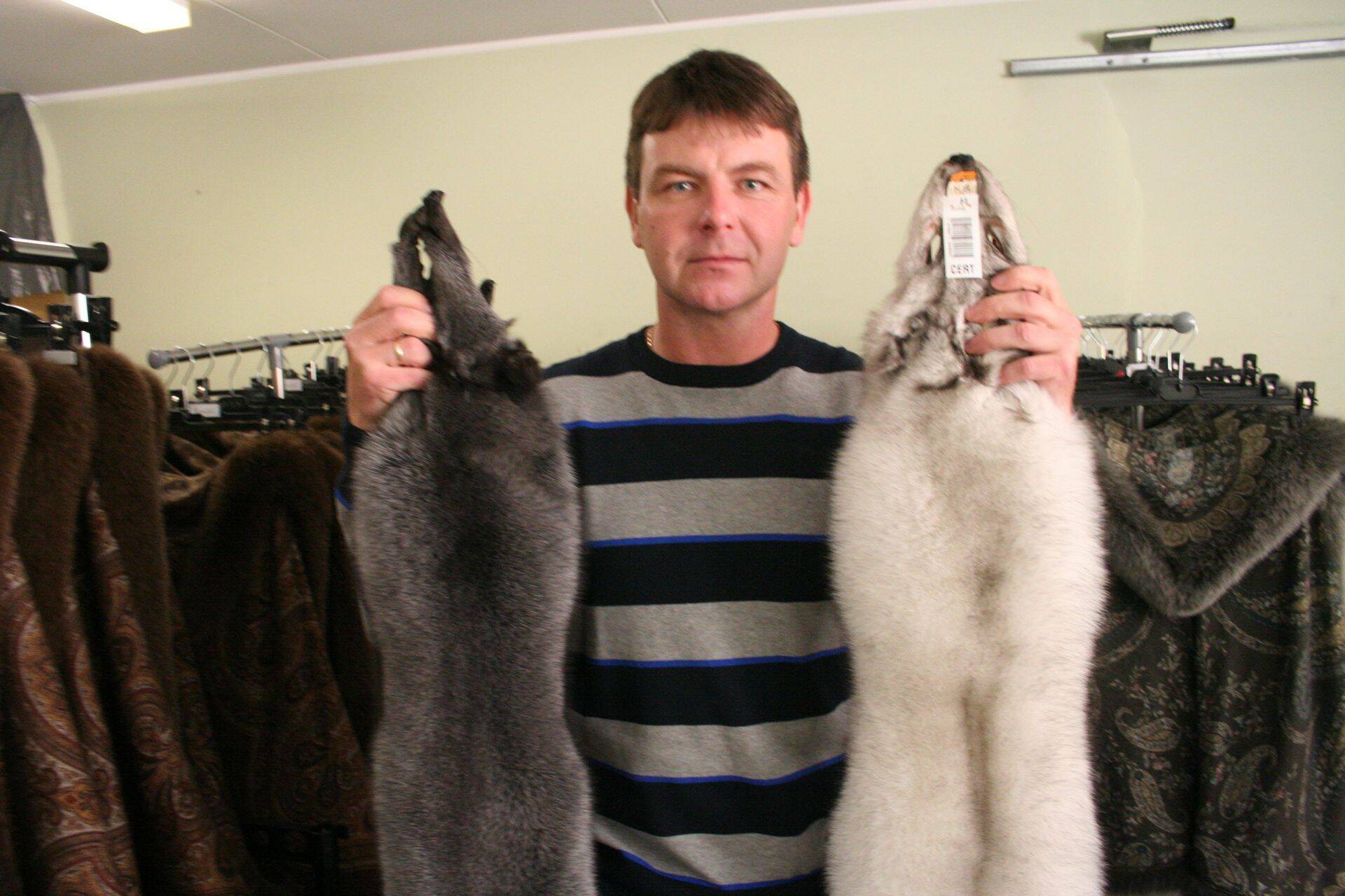 Bruno Jakobi firma Esträv Grupp töötleb hooajal Soomes umbes 250 000 rebasenahka.