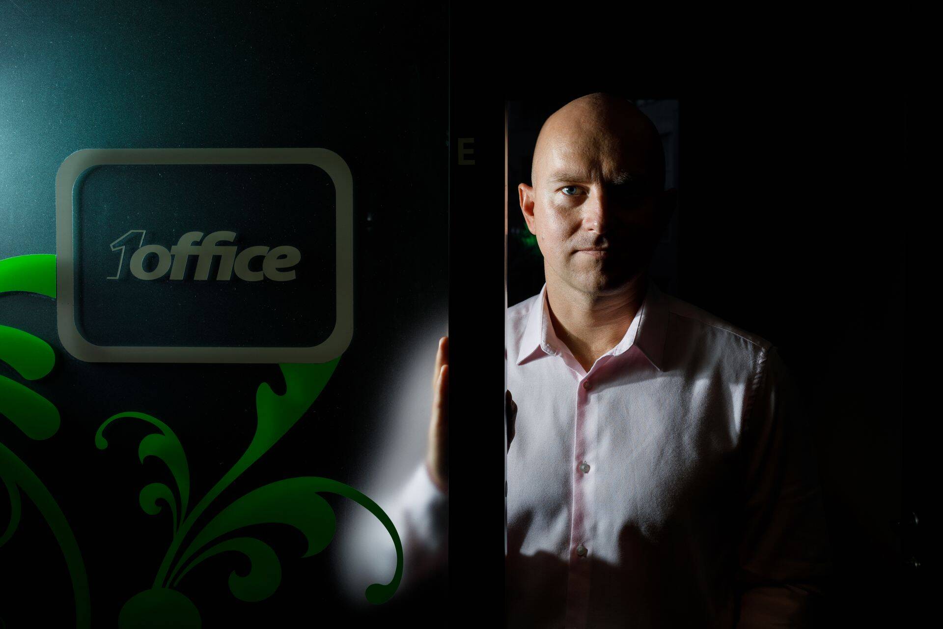 1Office Estonia OÜ juht Ragnar Everest ütles, et regulatsioonide täitmine sunnib neid kasutama tehnoloogiat, mis suure osa tööst ära teeb.