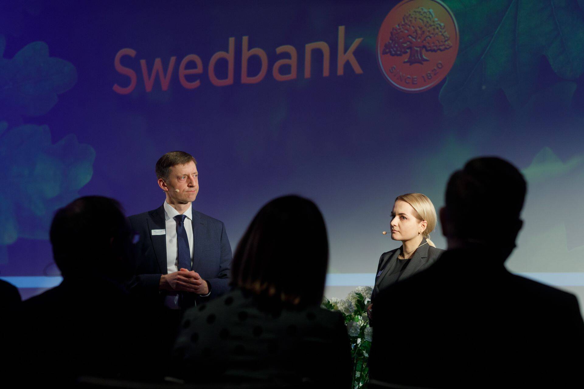 Swedbanki tööstusosakonna juht Raul Kirsimäe ja ettevõtete panganduse juht Liisi Himma.