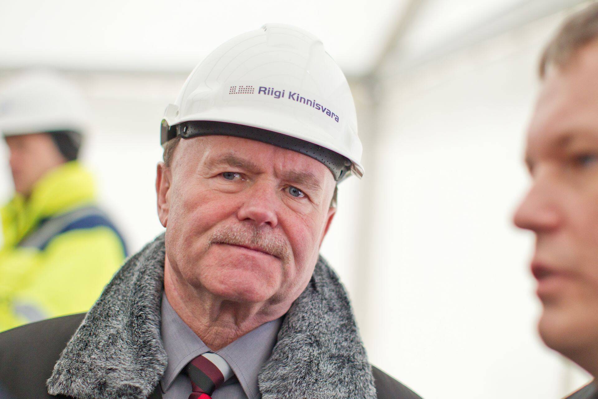 Riigi Kinnisvara ASi juht Jaak Saarniit tõdes, et advokaadibürood teevad viimasel ajal nullilähedasi pakkumisi.