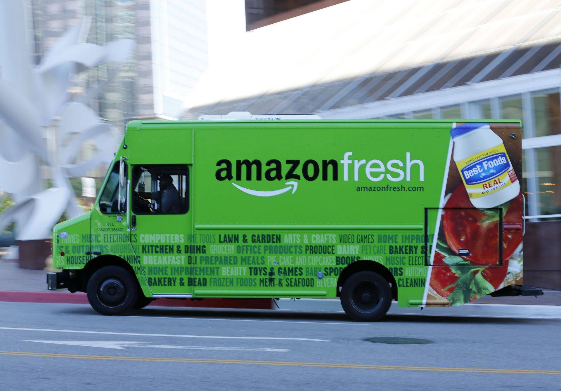 Amazoni toidutakso Los Angeleses.