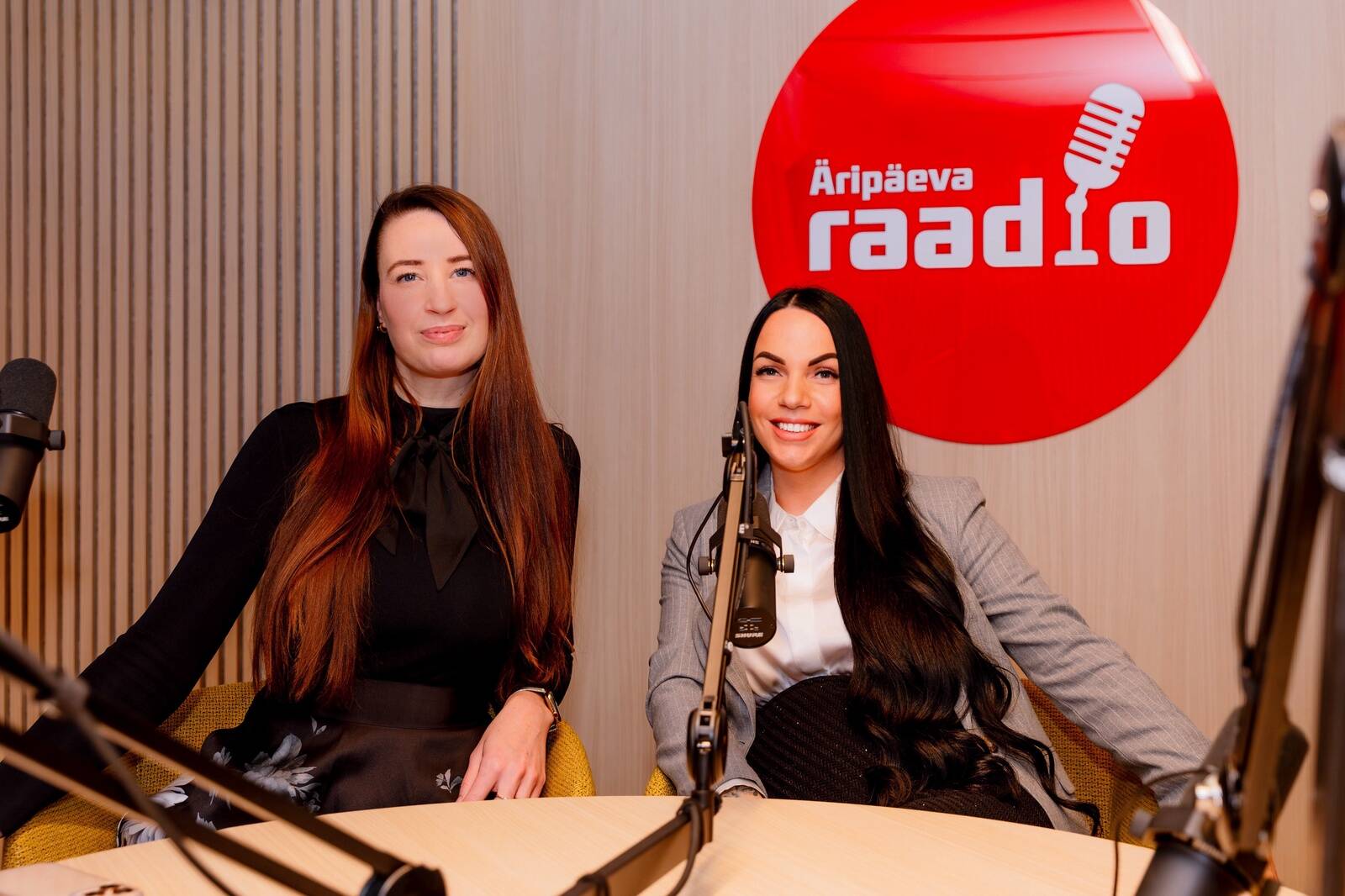 Kuidas andmeid juhtimises ära kasutada? Sellest räägivad Telia Eesti andmeteadlaste tiimijuht Janika Aan ja saatejuht Helen Klettenberg.
