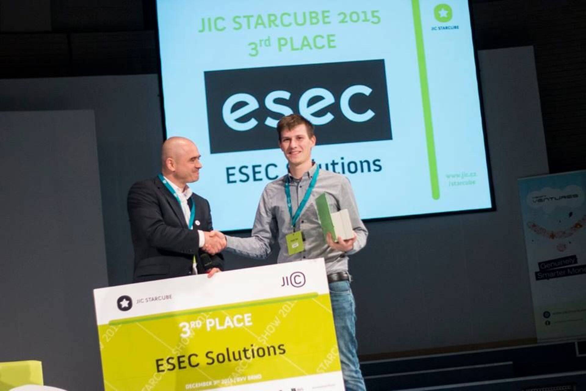 Esec Solutions OÜ saavutas detsembri alguses Tšehhi vanimas ärikiirendis JIC Starcube kolmanda koha.