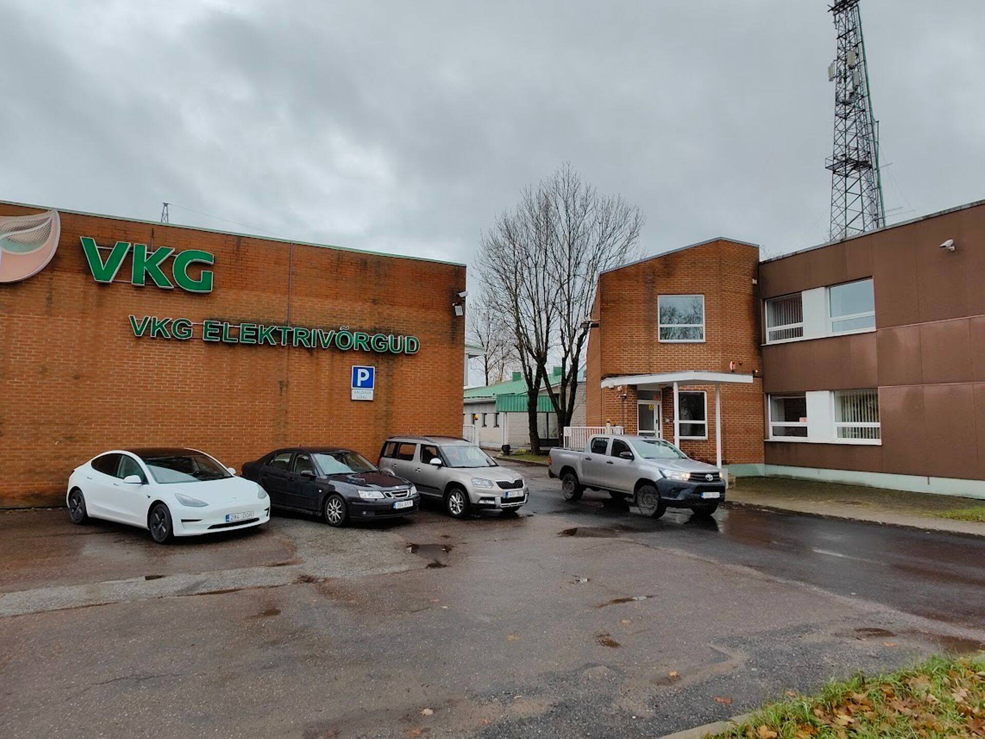 Здания VKG Elektrivõrgud в Нарве.