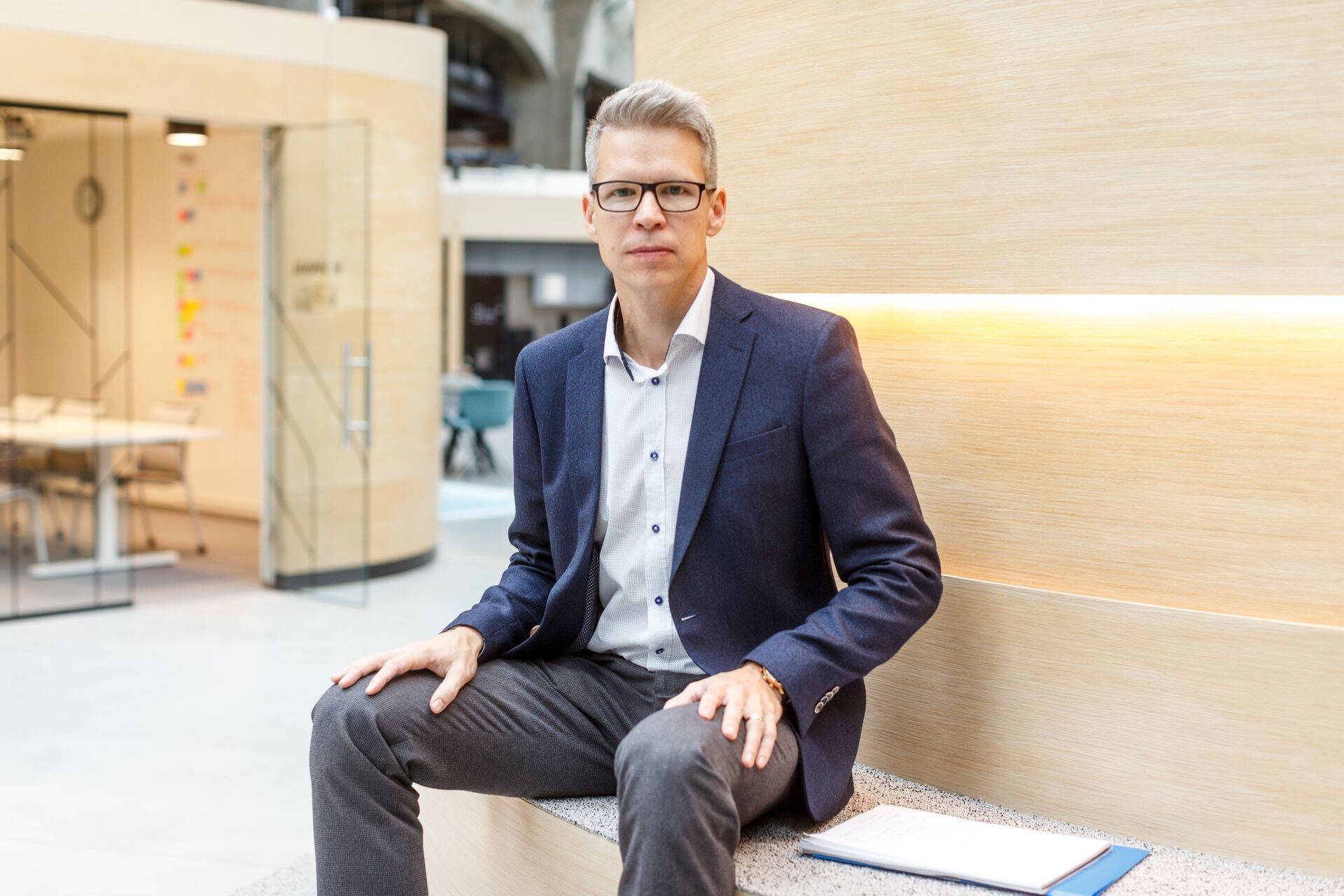 предприниматель Райт Кондор.