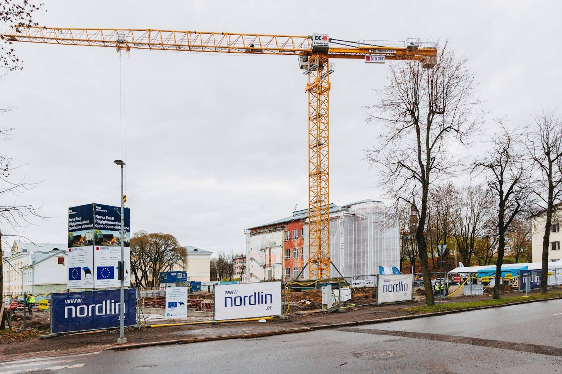 Narva Eesti riigigümnaasiumi hoone.