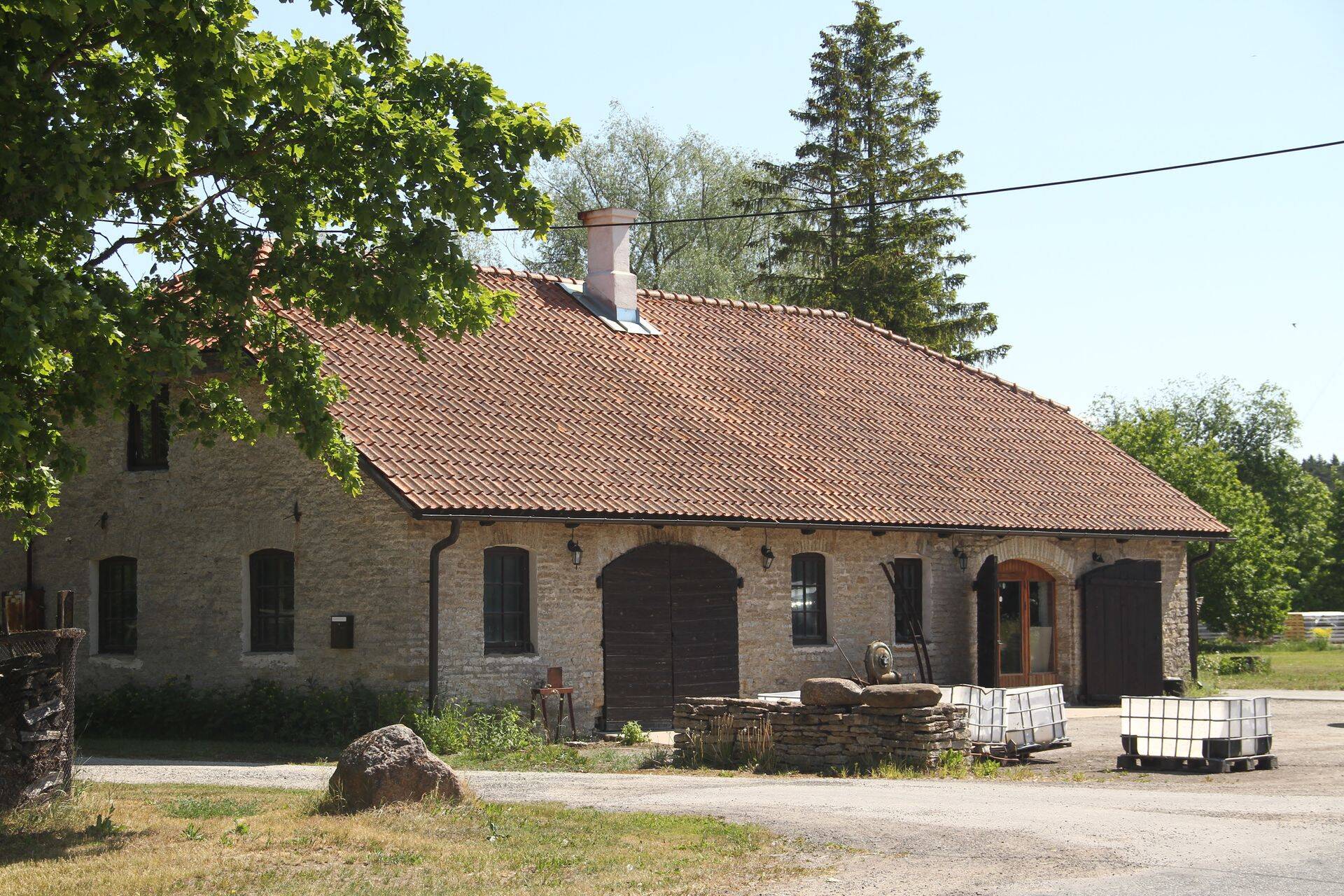 Пивоварня Пуртсе расположена в бывшей кузнице рядом с замком.