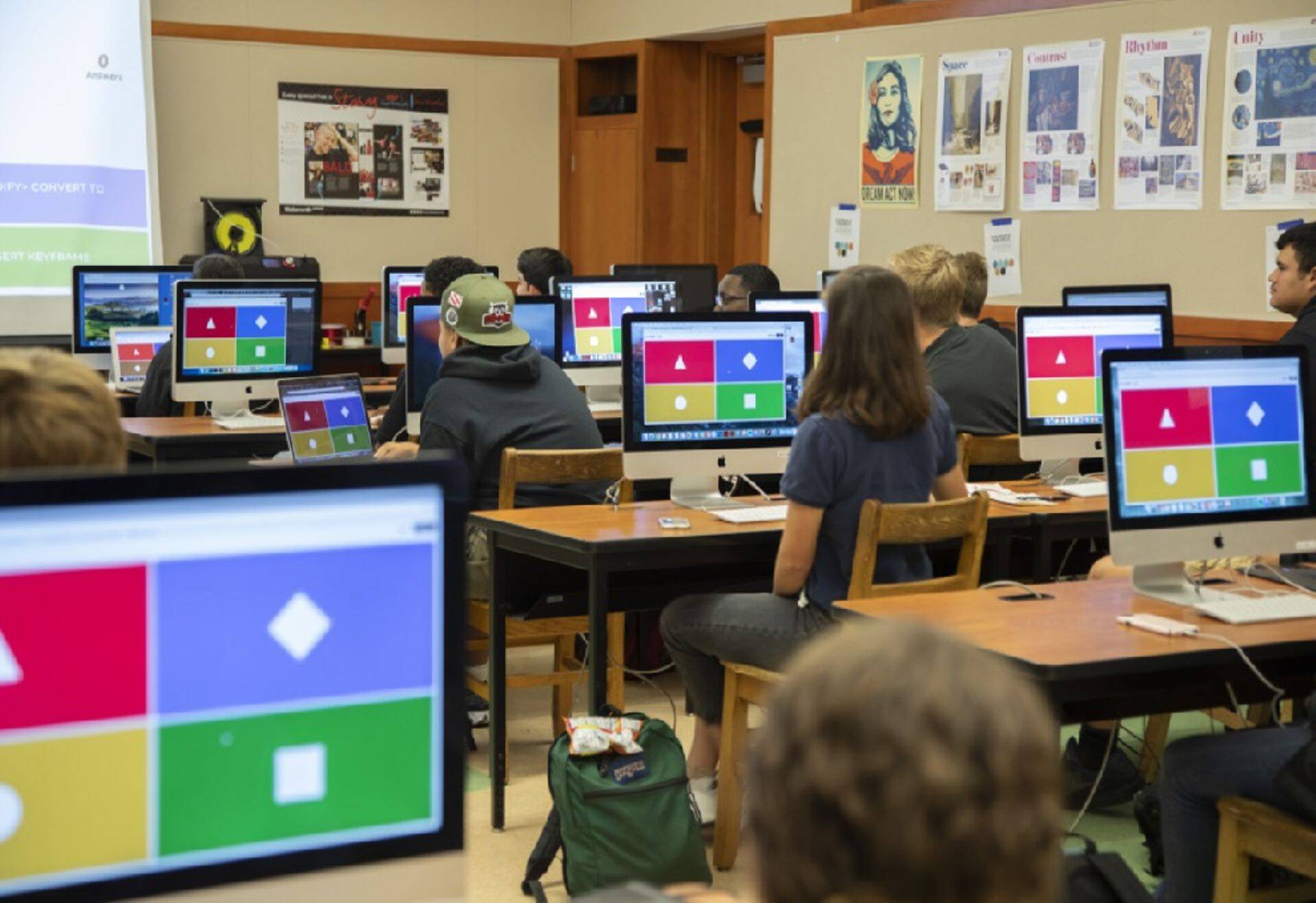 Kahoot! is an easy-to-use tool for creating quiz-based games, in which the participants respond using smartphones, tablets or computers.