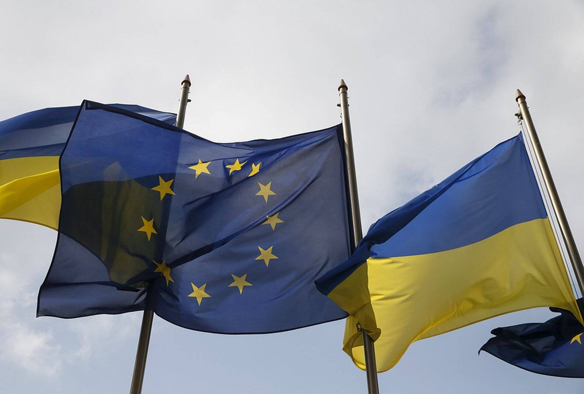 Пять стран присоединились к санкциям против Крыма