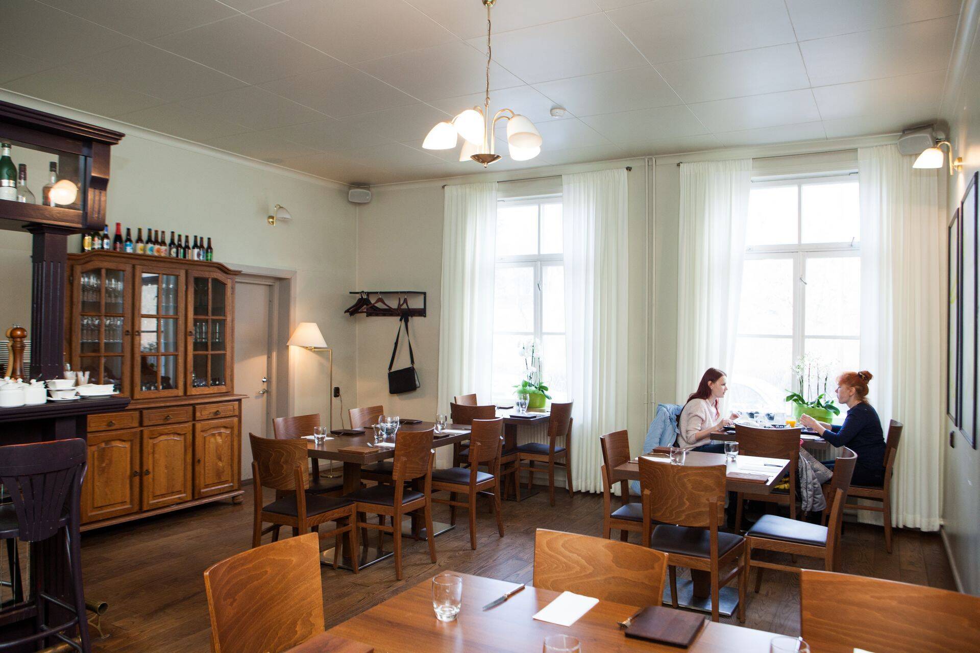 Neikidi menüü on läbinud uuenduskuuri – kui 2011. aastal avades pakuti peamiselt Vahemere maade toite, siis praegu on vallutanud menüü Eesti maitsed ja toorained.