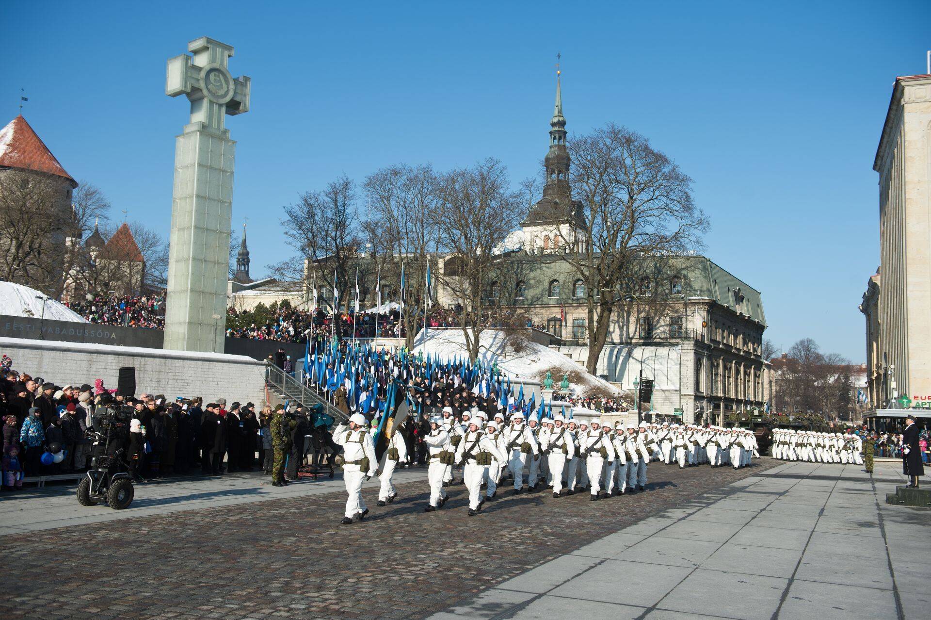 Paraadi tõttu on Vabaduse väljak täna ja homme liiklusele suletud.