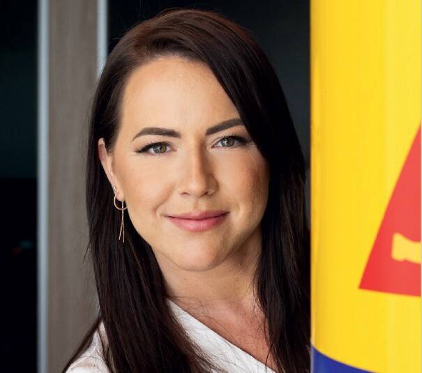 Carolin Ruul alustas ettevõttes Sika Estonia pearaamatupidajana, seejärel sai finantsjuhiks ning edasi Baltikumi finantskontrolleriks. Tema hallata oli finantsjuhtimine Eestis, Lätis ja Leedus. Alates eelmisest aastast töötab ta finantsnõustajana Sika AG ehk emaettevõtte heaks.