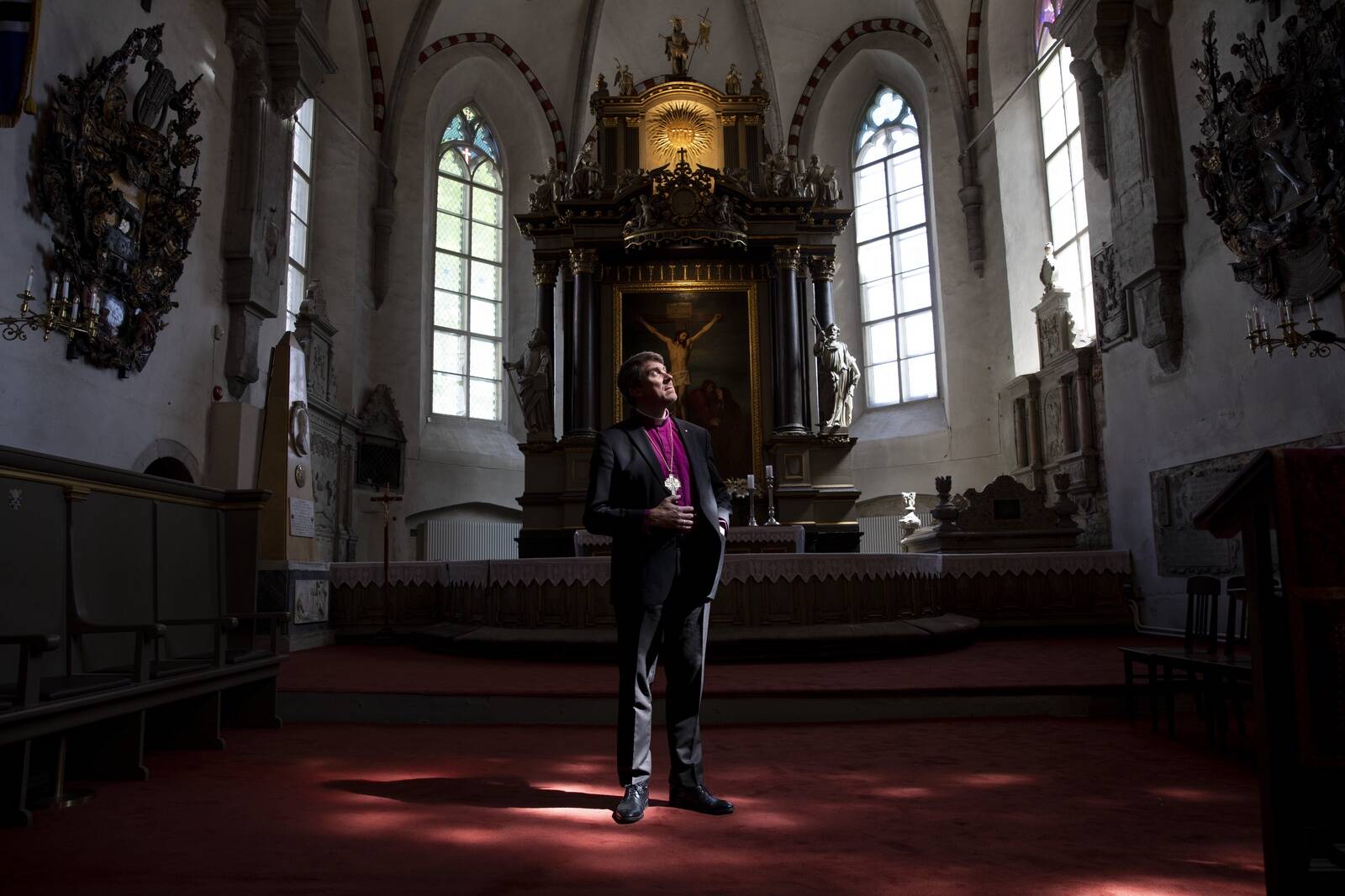 “Kõige raha ja rikkust puudutava juures on Pühakirjas rõhk arukusel, mõõdukusel, vastutustundlikkusel ja moraalselt õigel käitumisel. Investeerimine, säästmine ja vaevanägemine parema tuleviku nimel on olulised, kuid need ei tohi saada inimese peamiseks elueesmärgiks,” kirjutab EELK peapiiskop Urmas Viilma.