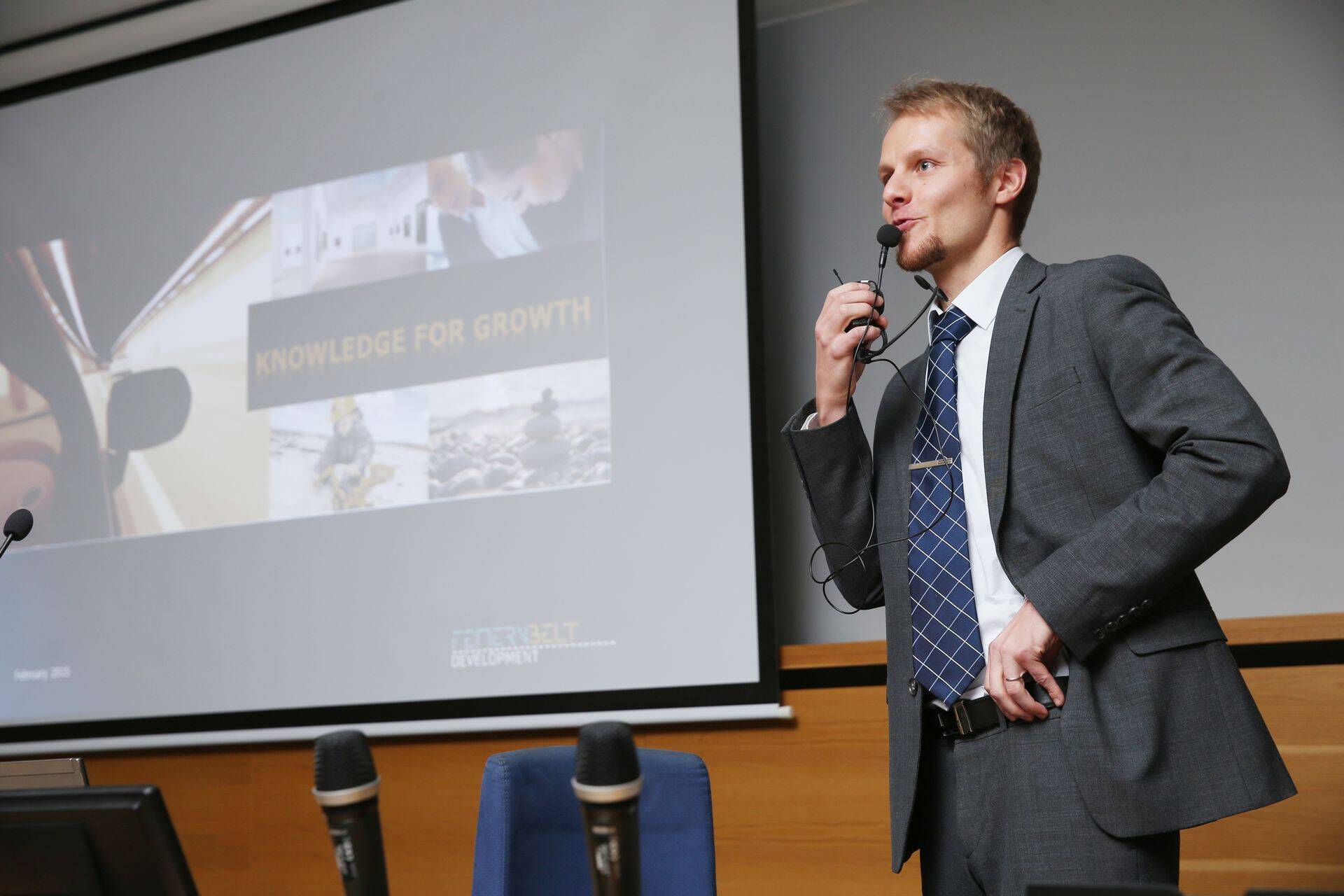 Juho Siipo konsultatsioonifirmast Sweco ütles, et tunnel peab ühenduma Eesti-poolsest otsast Rail Balticu trassiga.