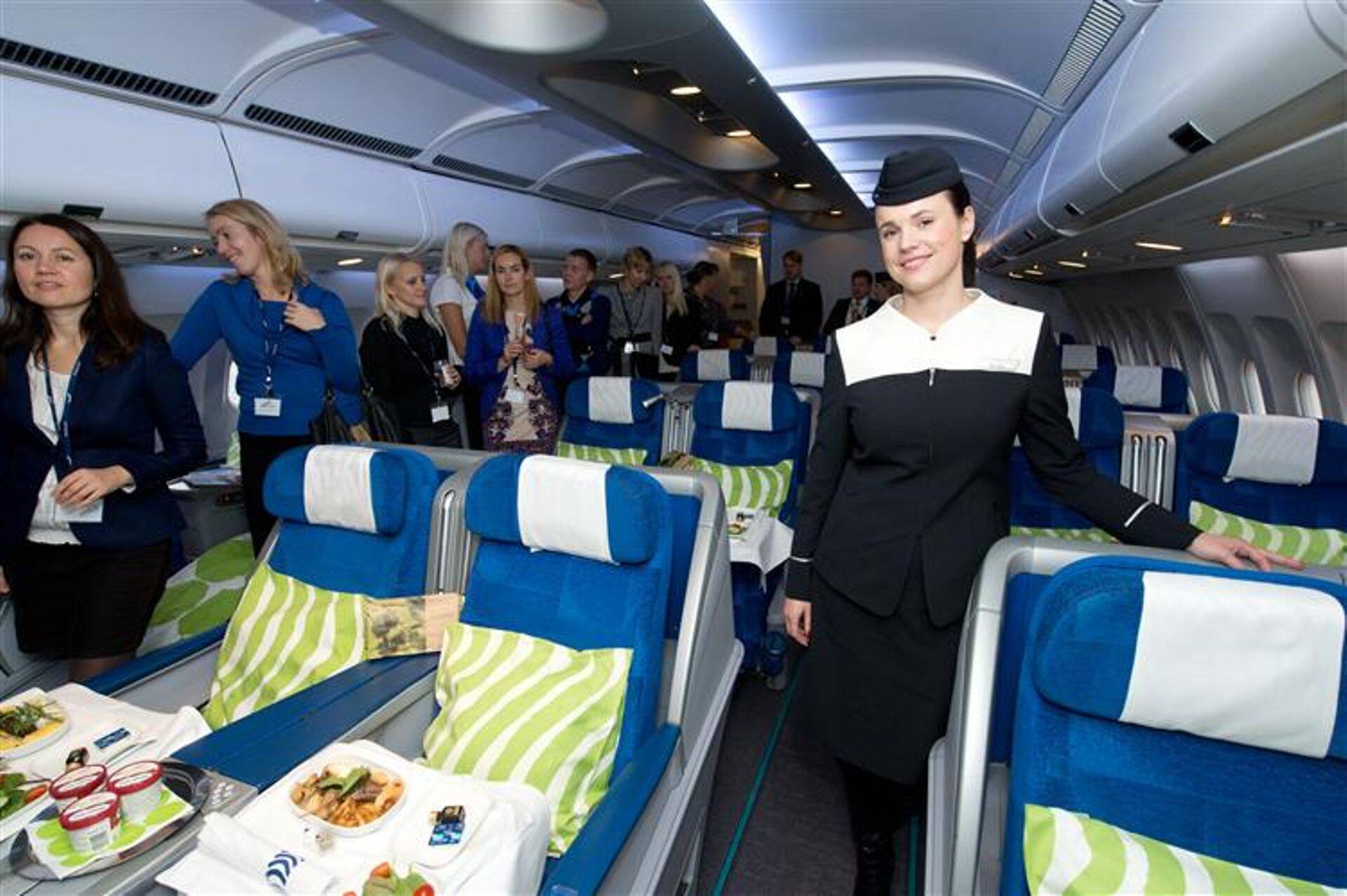 Mullu oma 25. sünnipäeva tähistanud Estravel korraldas ühe juubeliaasta ürituse, juubelikonverentsi lennuki Finnair Airbus A340 pardal.