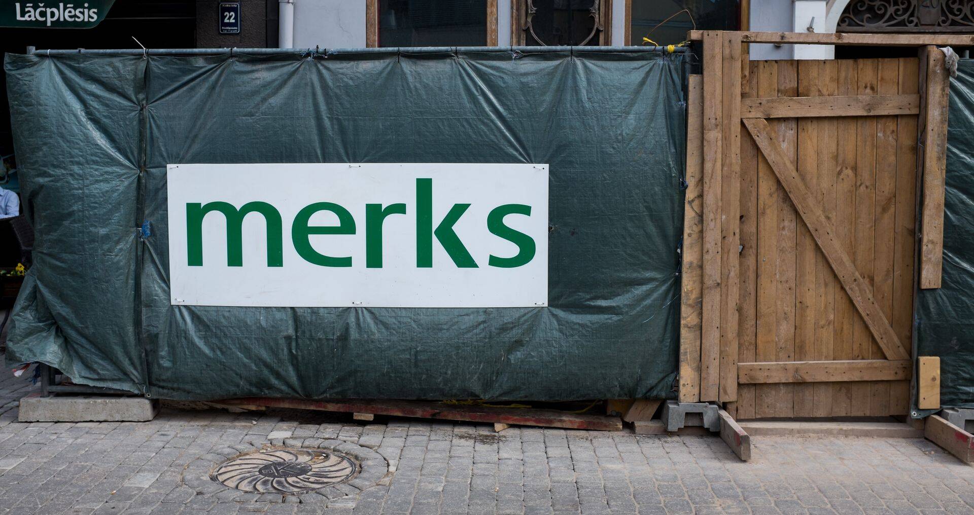 Merko tütarettevõtte Merks objekt Riia kesklinnas.