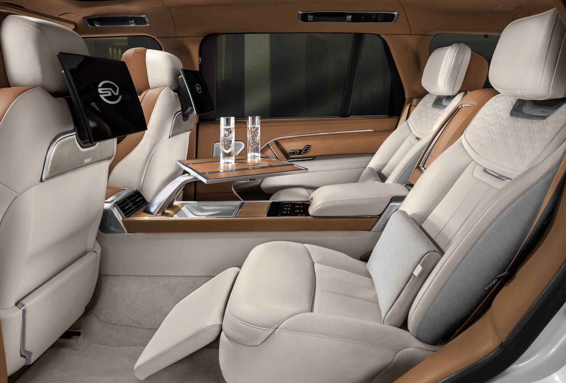 Range Rover SV salong