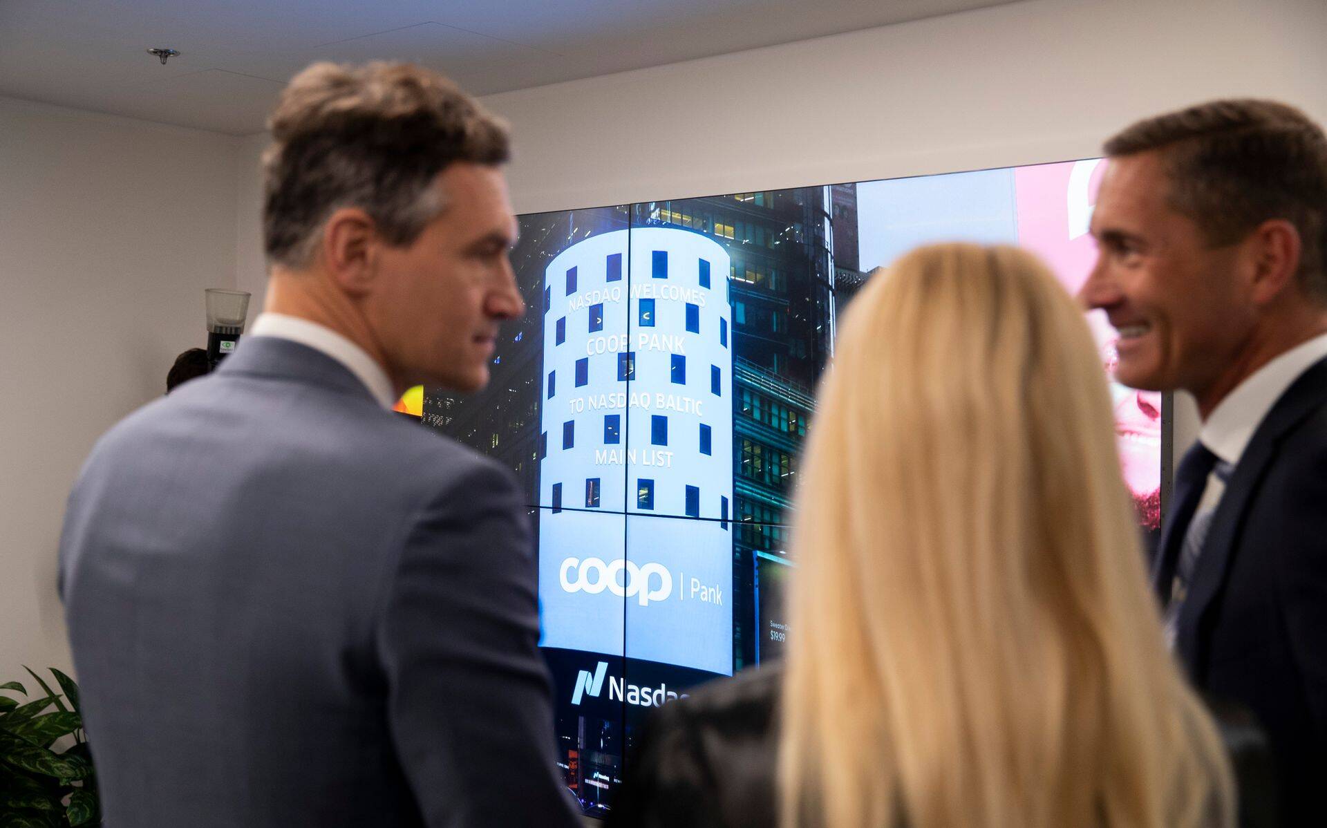 Börsiindeksid taanduvad eelmise nädala rekordtasemetelt.