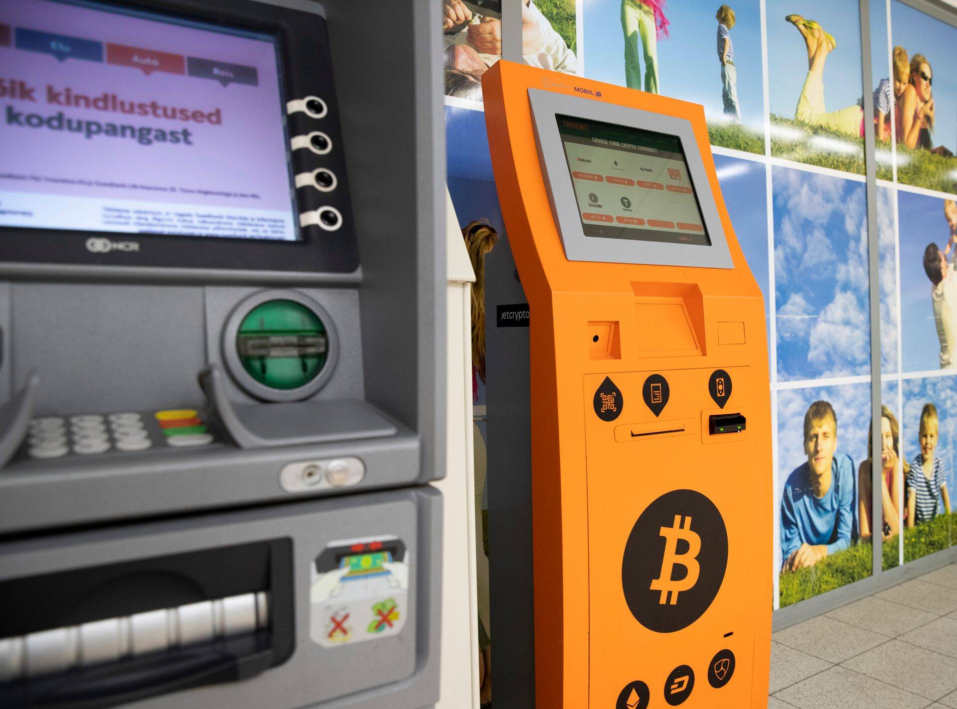 Bitcoini buum vol 2 on hoo sisse saanud, hind kasvab iga päevaga märkimisväärselt, 2018. aastal maksis Bitcoin 19000 dollarit, praegu on hind ca 12000 USD.