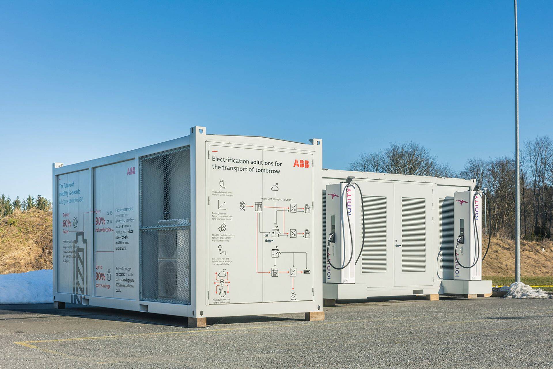 Salvestusseadmete moodulkonstruktsioon võimaldab lisada täiendavaid akusid ja teostada hõlpsat transporti uutesse asukohtadesse.