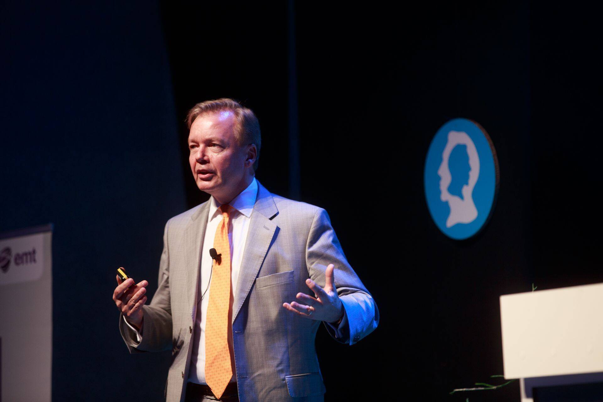 инвестиционный банкир Йоаким Хелениус