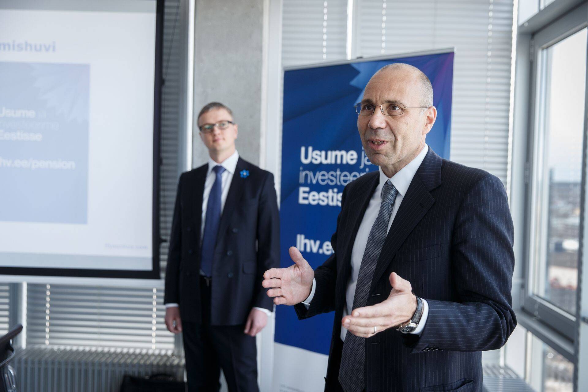 LHV pensionifondid ja pank rahastavad 25 miljoni euroga riigile kahe uue lennuki ostu, lendama hakkab nendega riiklik lennufirma Nordica. Pressikonverents LHVs.