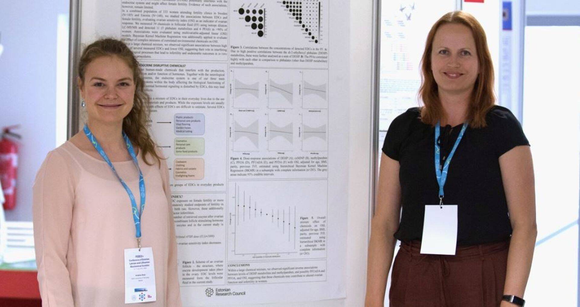 Naiste viljakuse uurijad Kristine Roos ja Agne Velthut-Meikas (paremal).