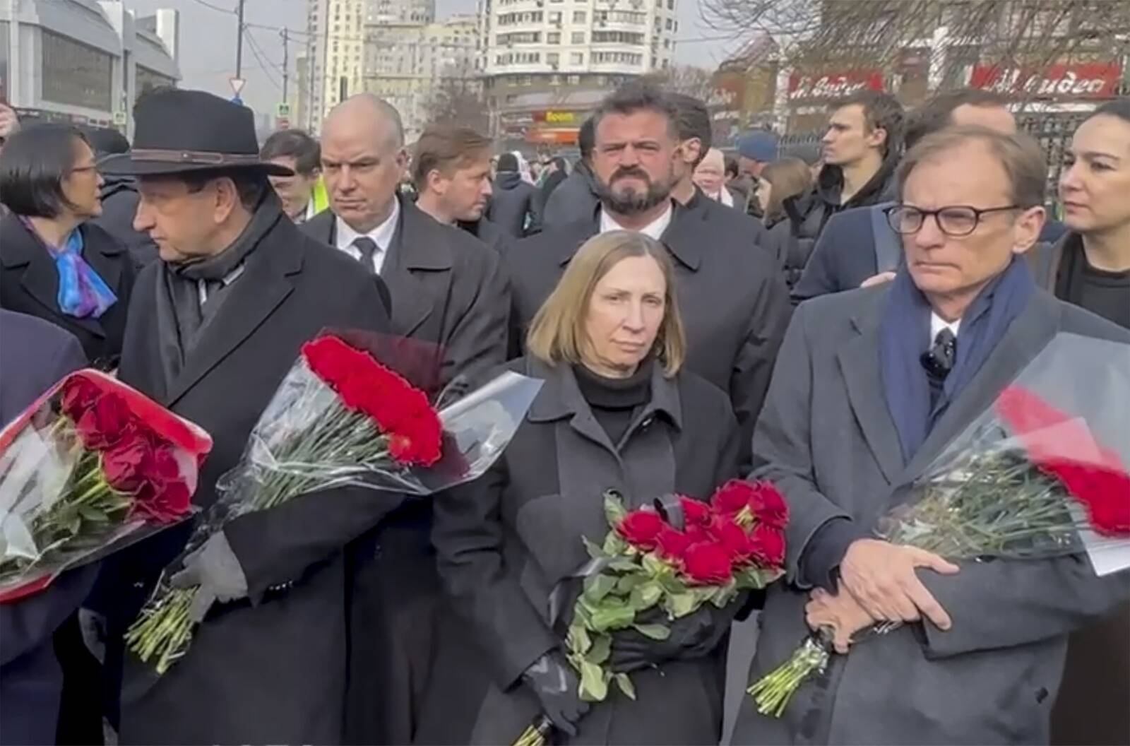 Западные дипломаты на похоронах Навального.